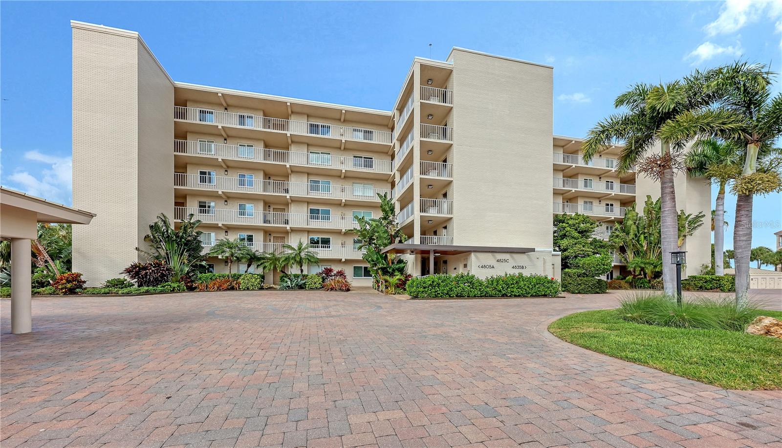 WESTCHESTER APTS - Residential