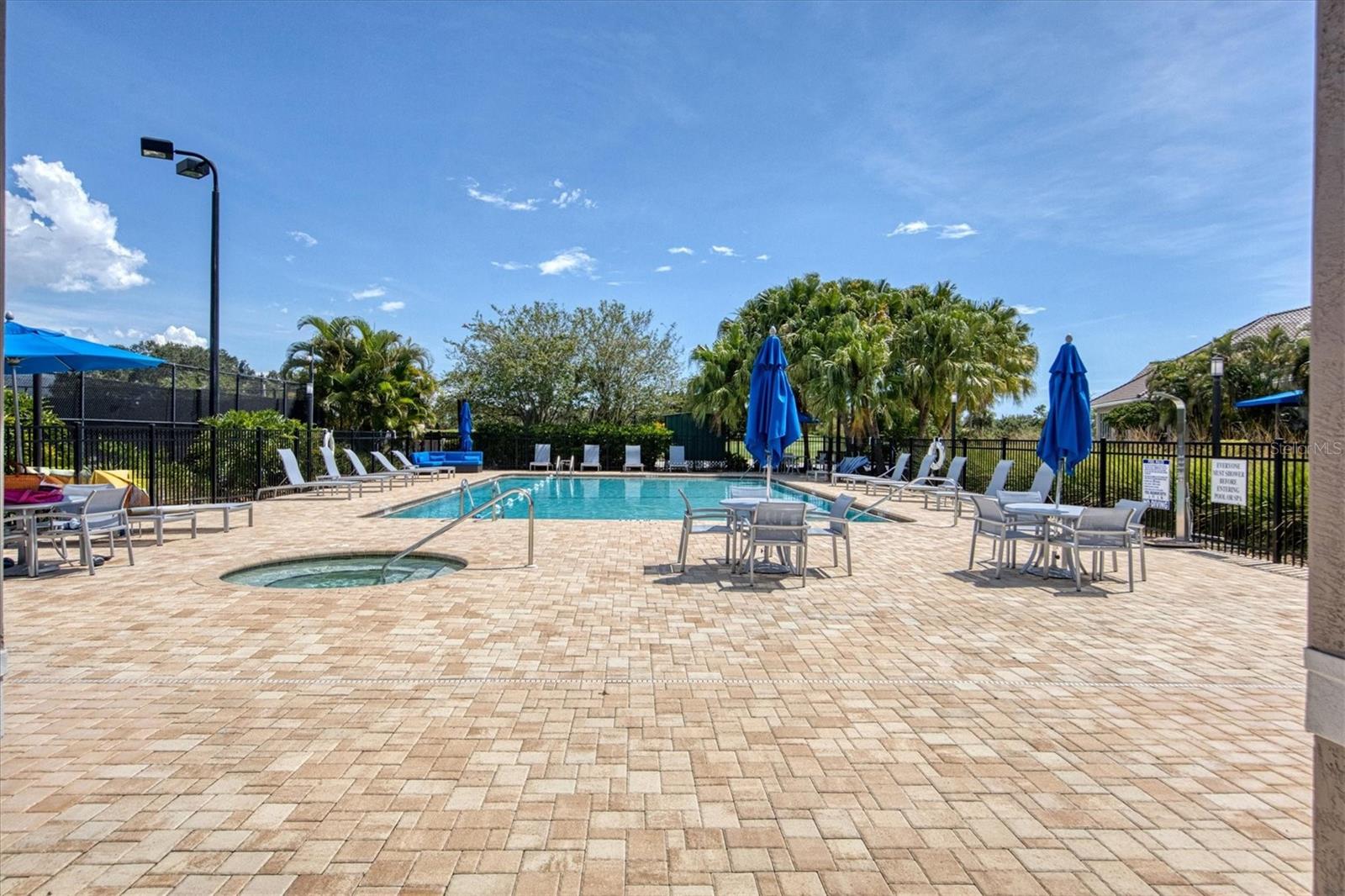 STONEYBROOK VERANDA GREENS 1 - Residential