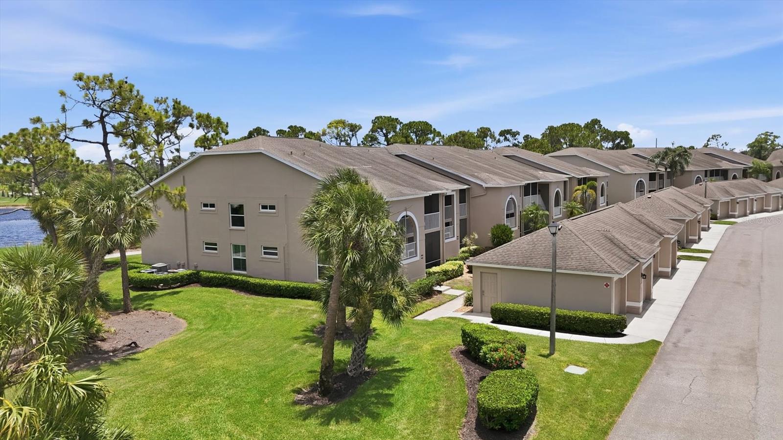 STONEYBROOK VERANDA GREENS 1 - Residential