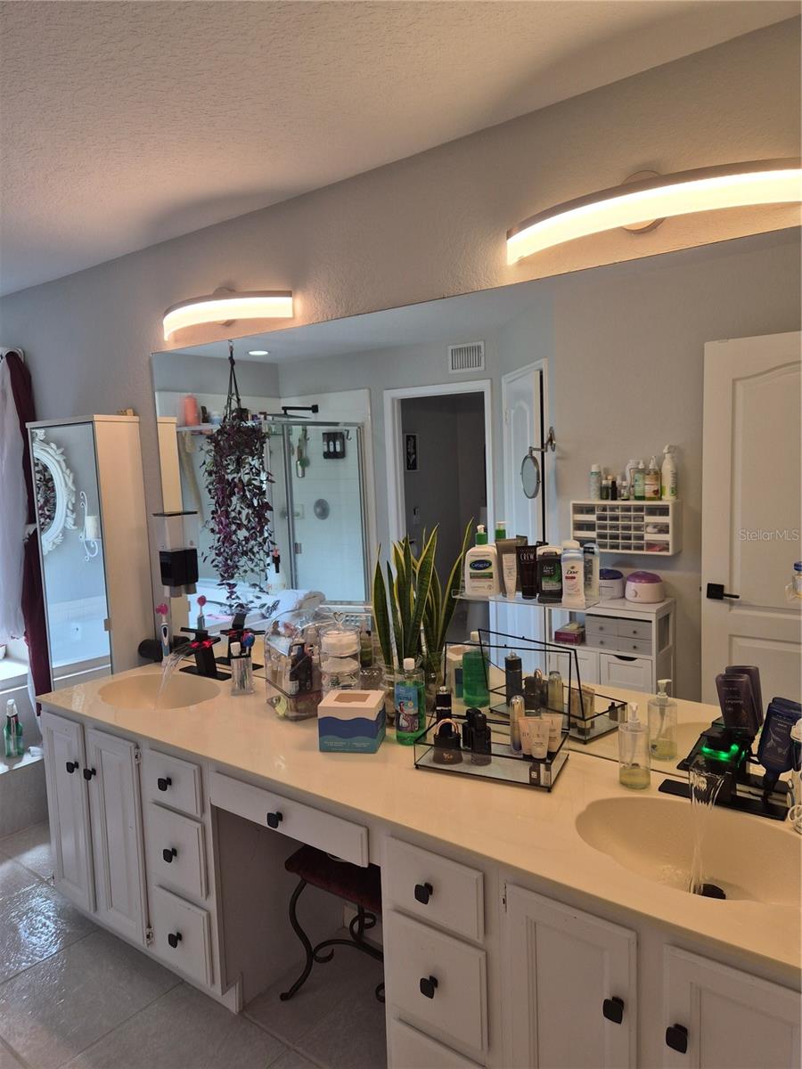 HUNTERS CREEK TR 250 - Residential