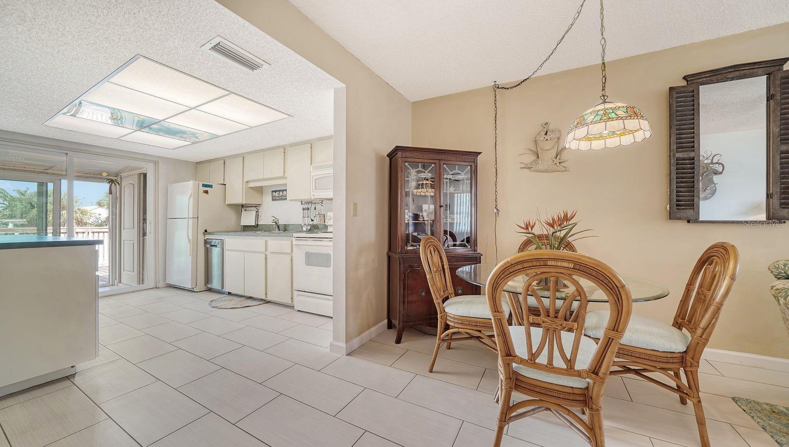 CASTT-AWAY OF NOKOMIS - Residential