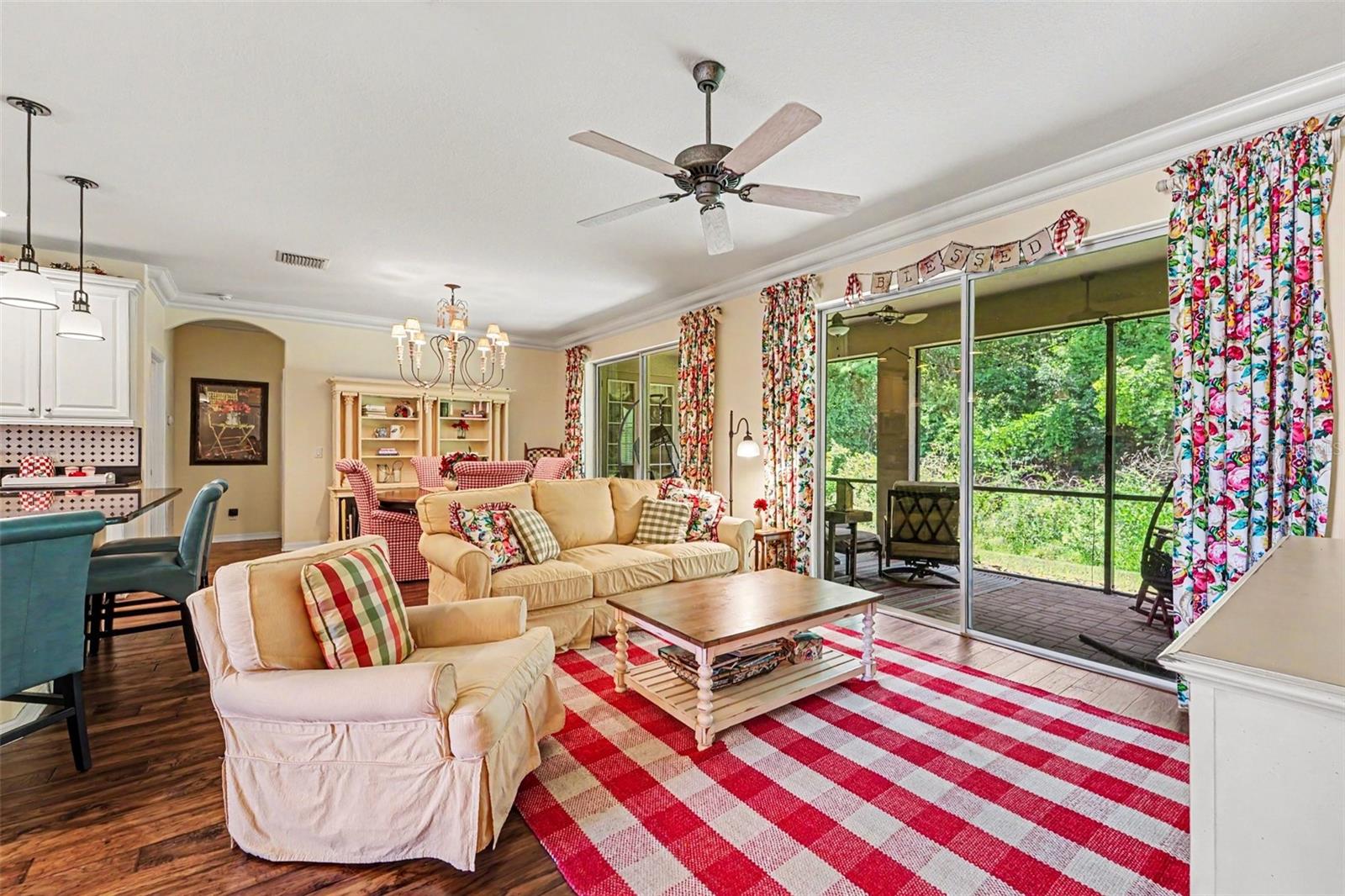 TAMPA BAY GOLF AND COUNTRY CLUB - Residential