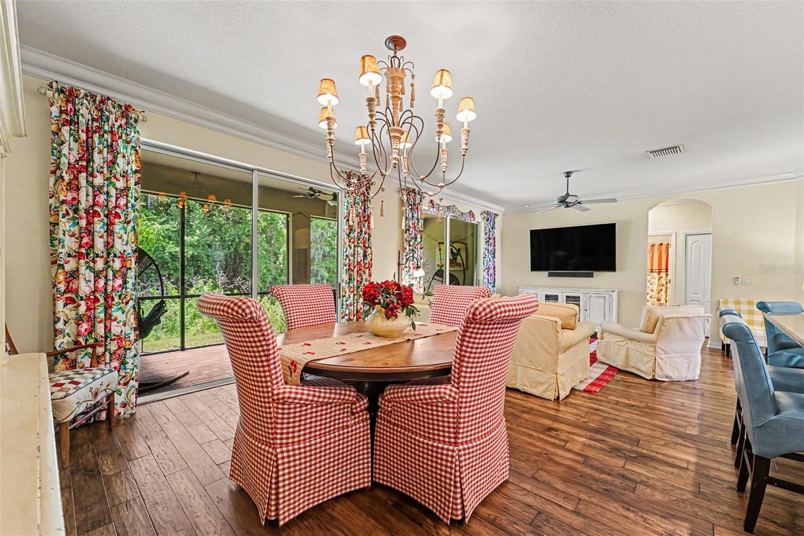 TAMPA BAY GOLF AND COUNTRY CLUB - Residential