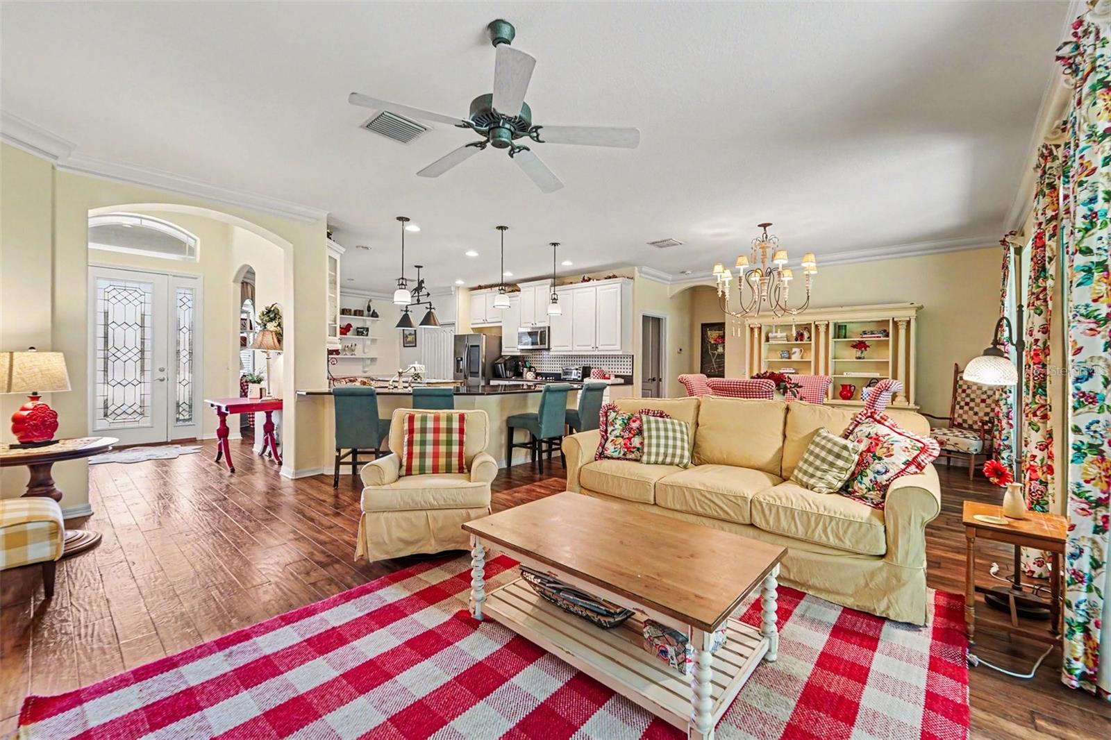 TAMPA BAY GOLF AND COUNTRY CLUB - Residential