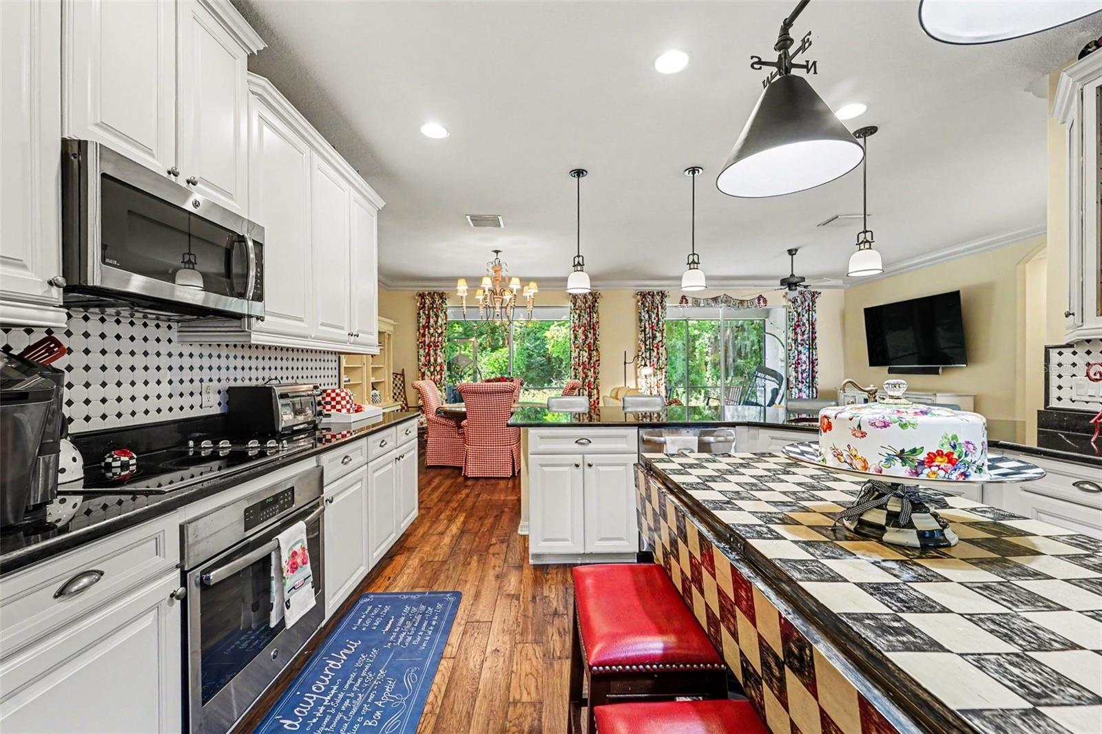 TAMPA BAY GOLF AND COUNTRY CLUB - Residential