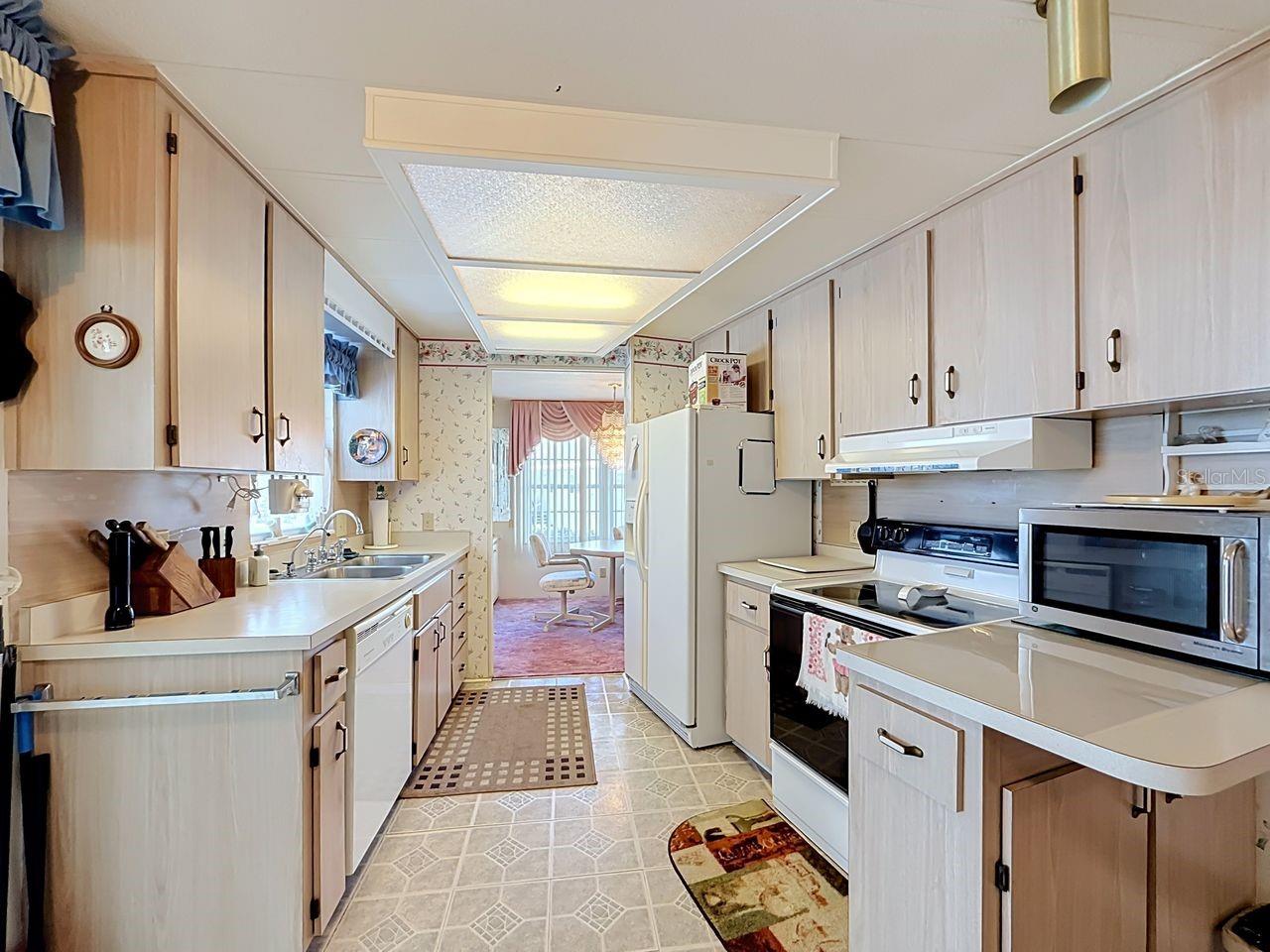 LEESBURG BRITTANY ESTATES - Residential