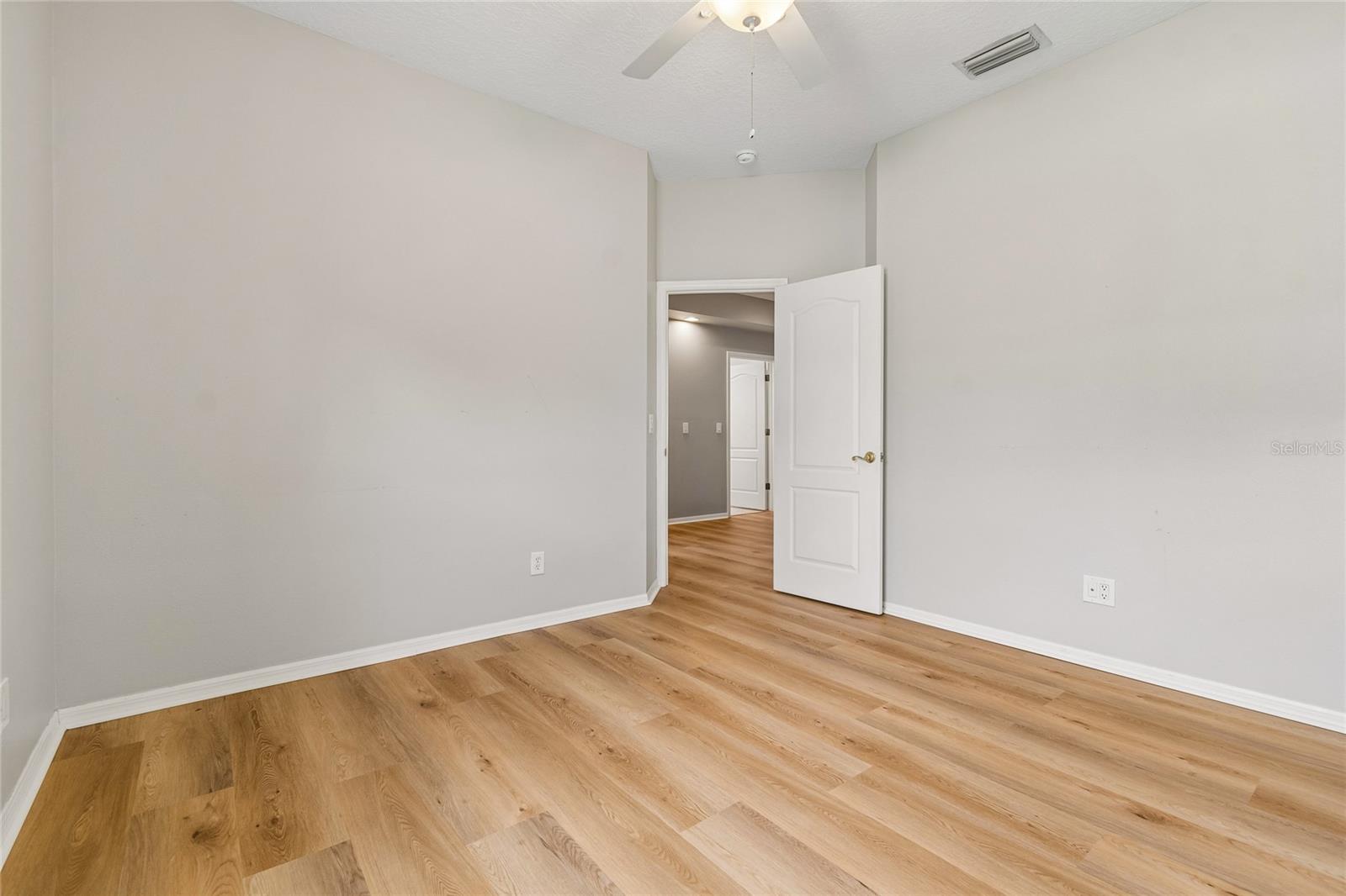 EASTMONTE - Residential
