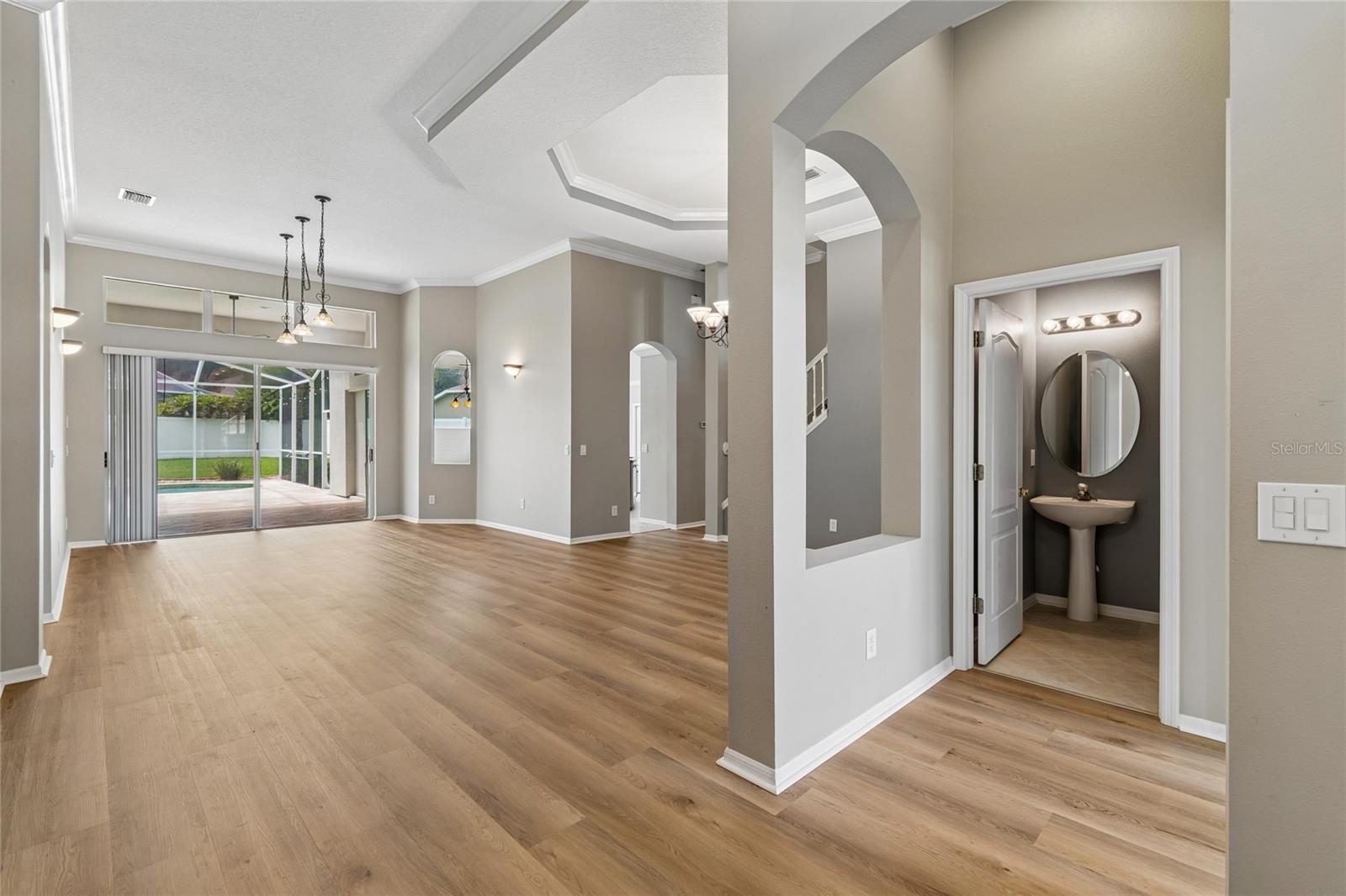EASTMONTE - Residential