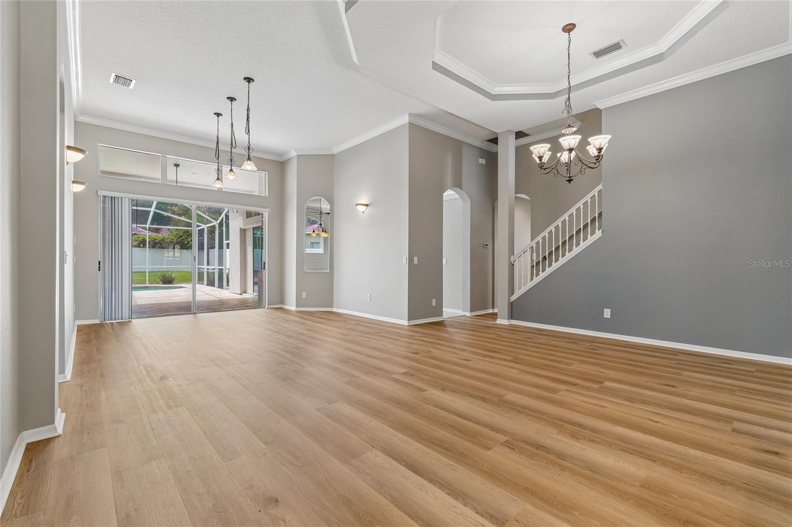 EASTMONTE - Residential