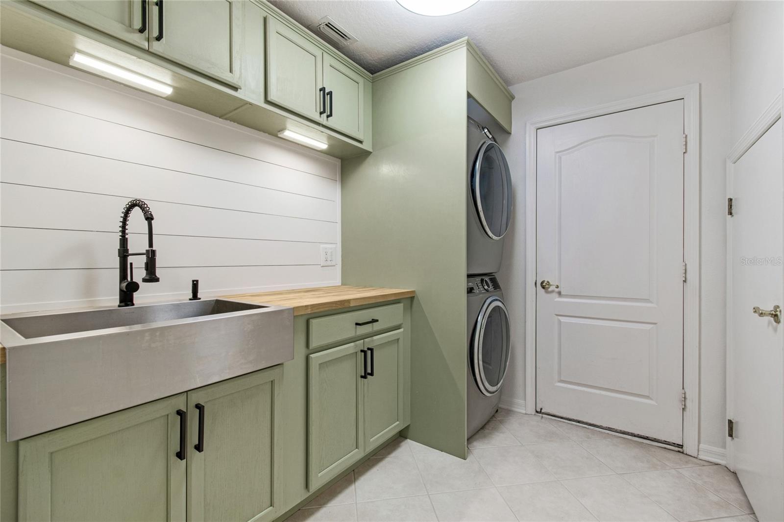 EASTMONTE - Residential