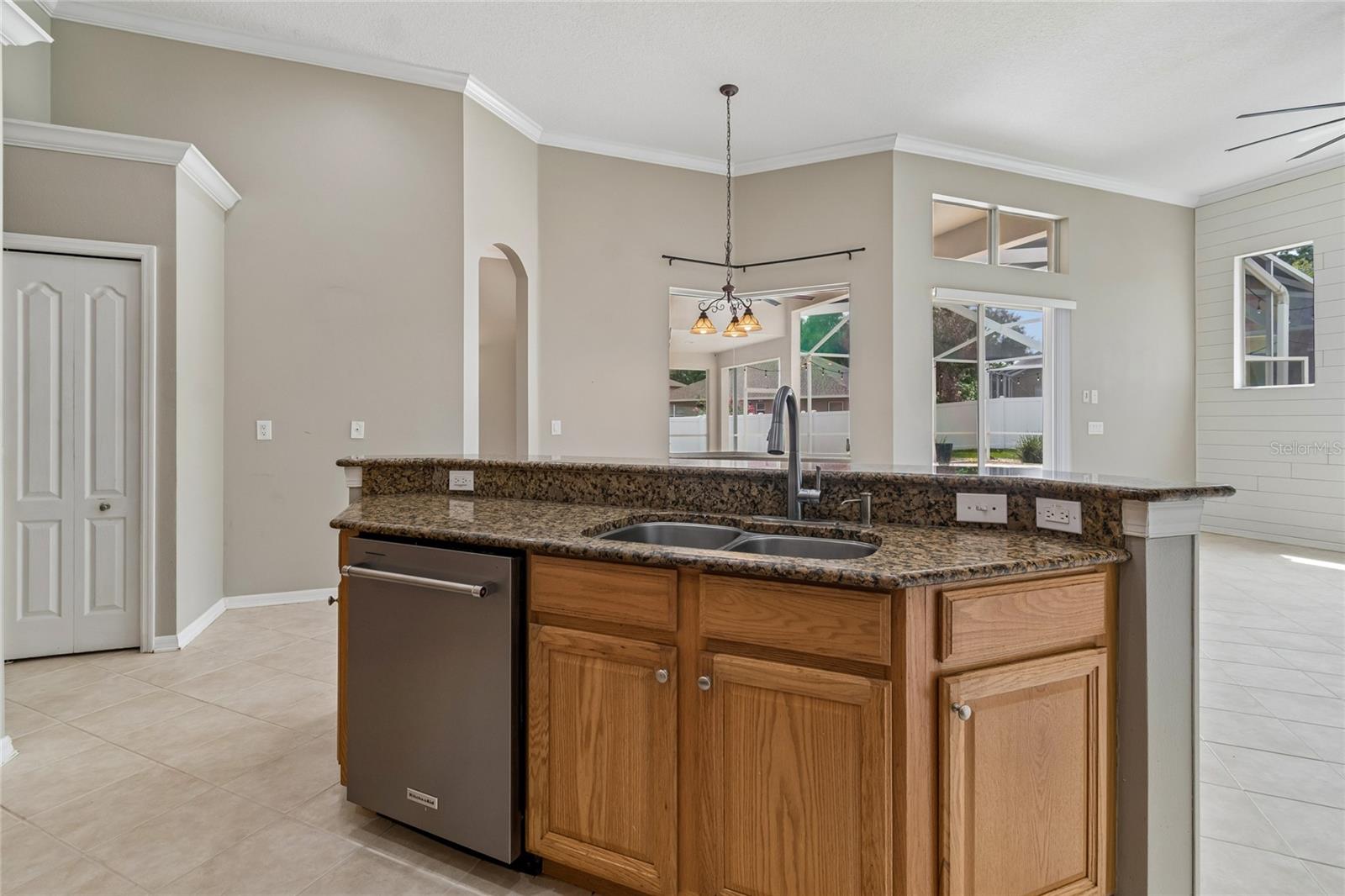EASTMONTE - Residential