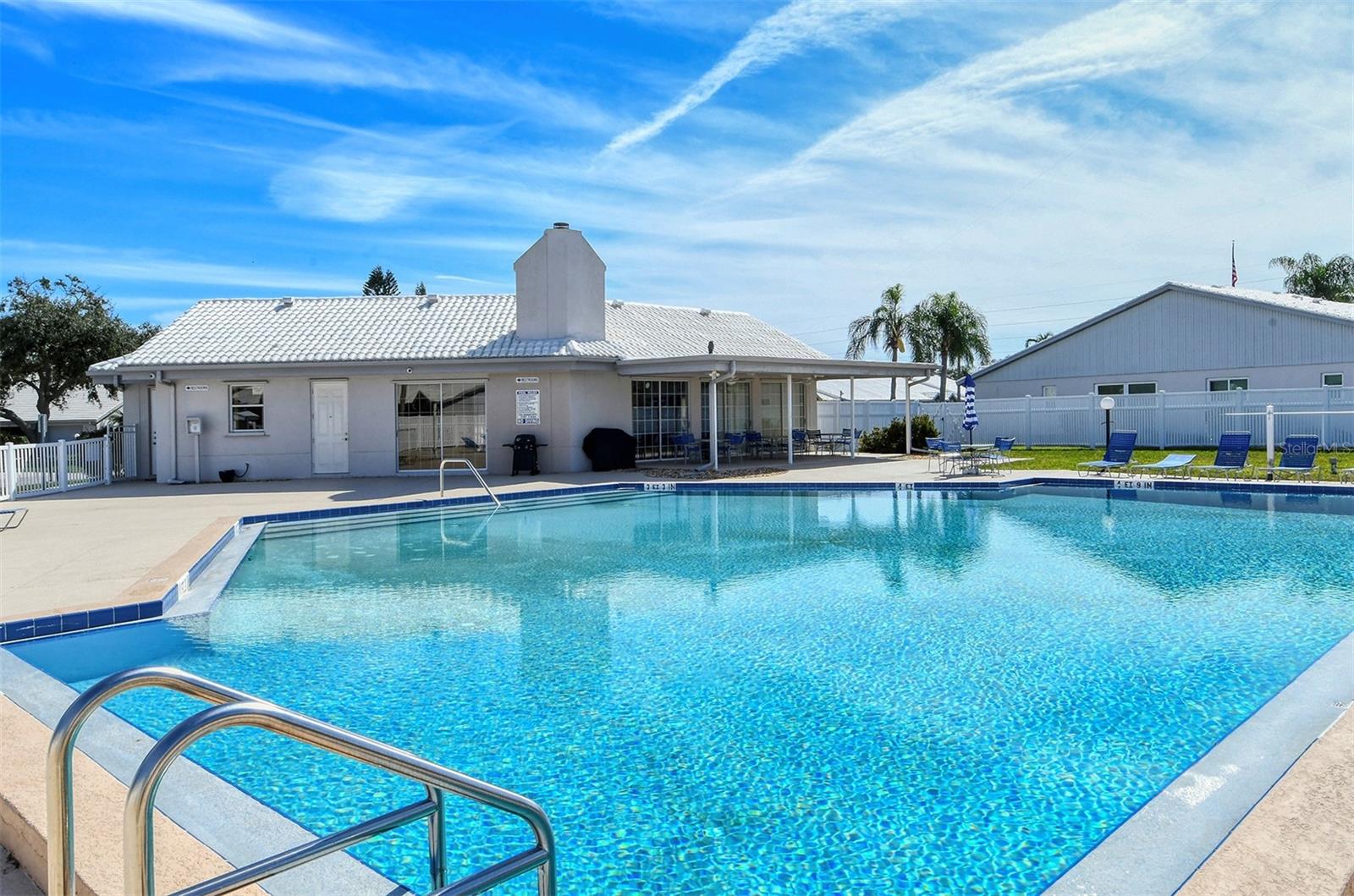 CRESTWOOD VILLAS - Residential
