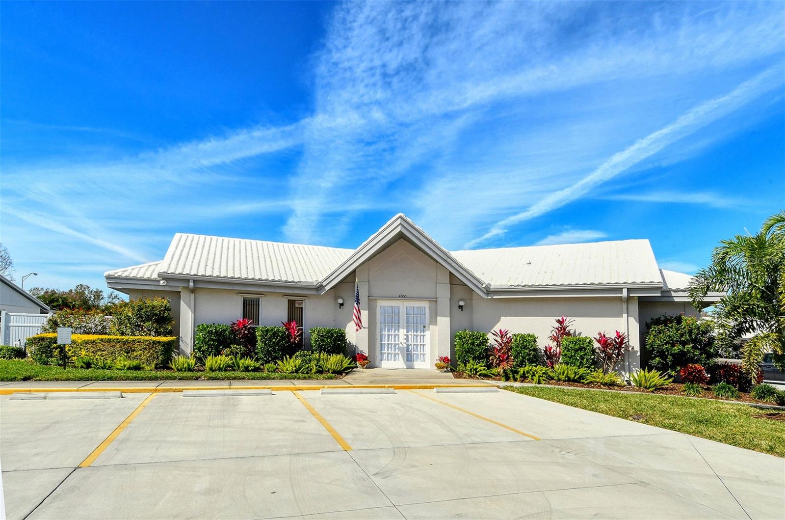 CRESTWOOD VILLAS - Residential