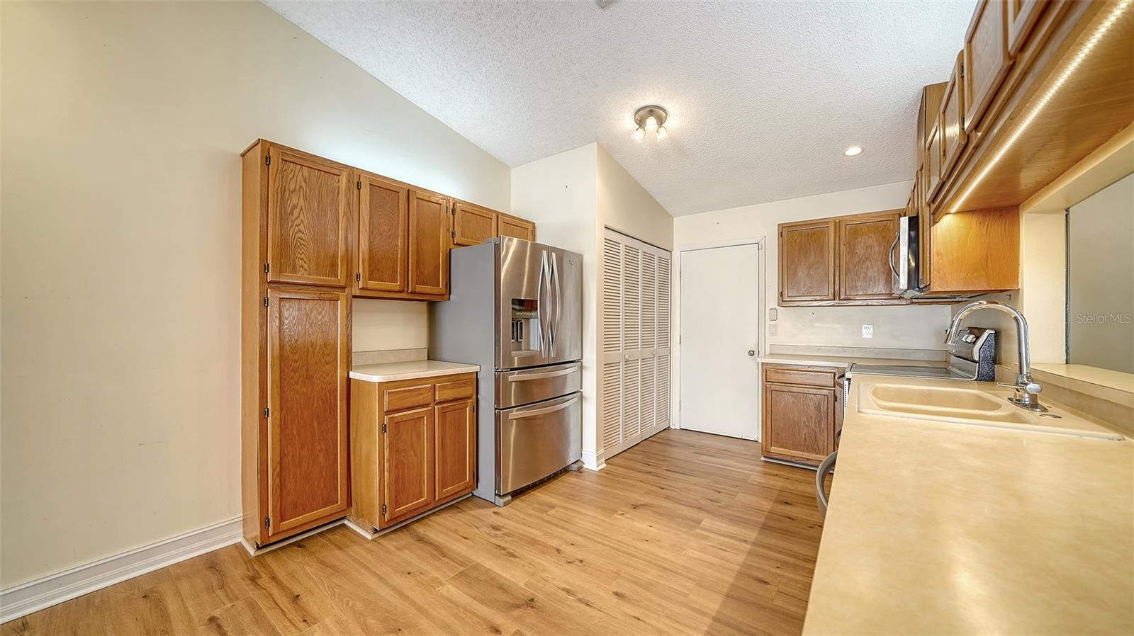 CRESTWOOD VILLAS - Residential