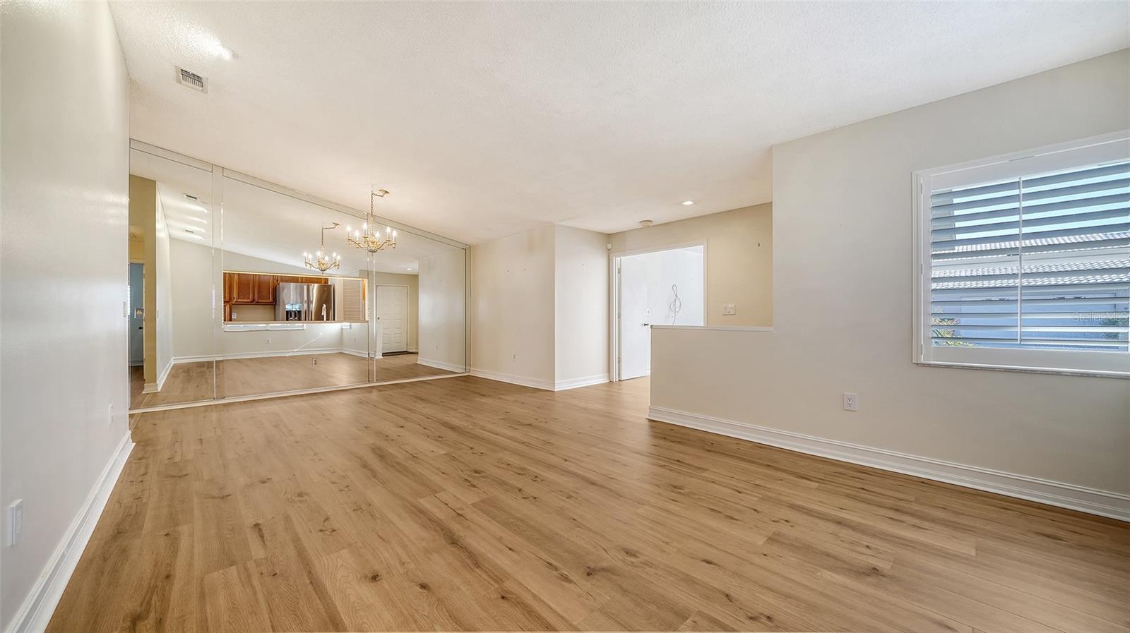 CRESTWOOD VILLAS - Residential