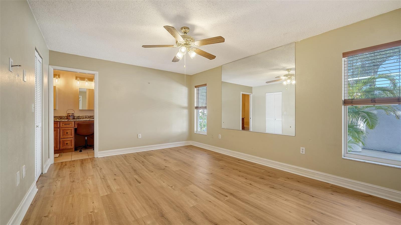 CRESTWOOD VILLAS - Residential
