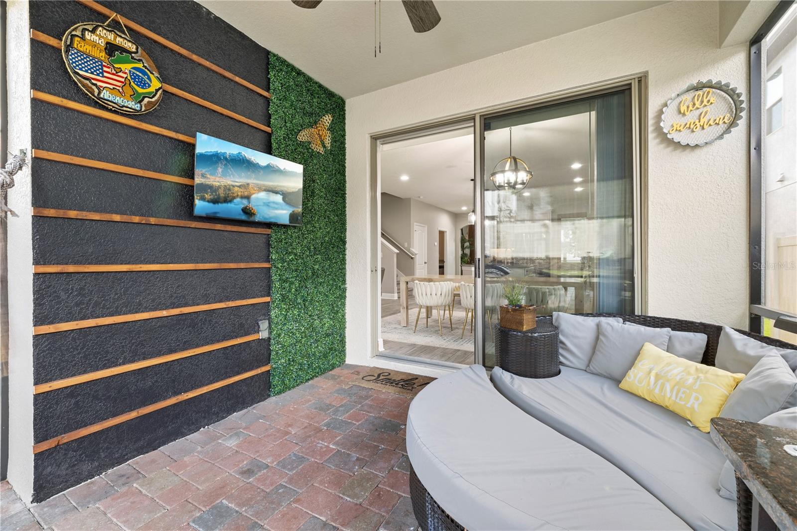JOHNS LAKE LANDING - Residential