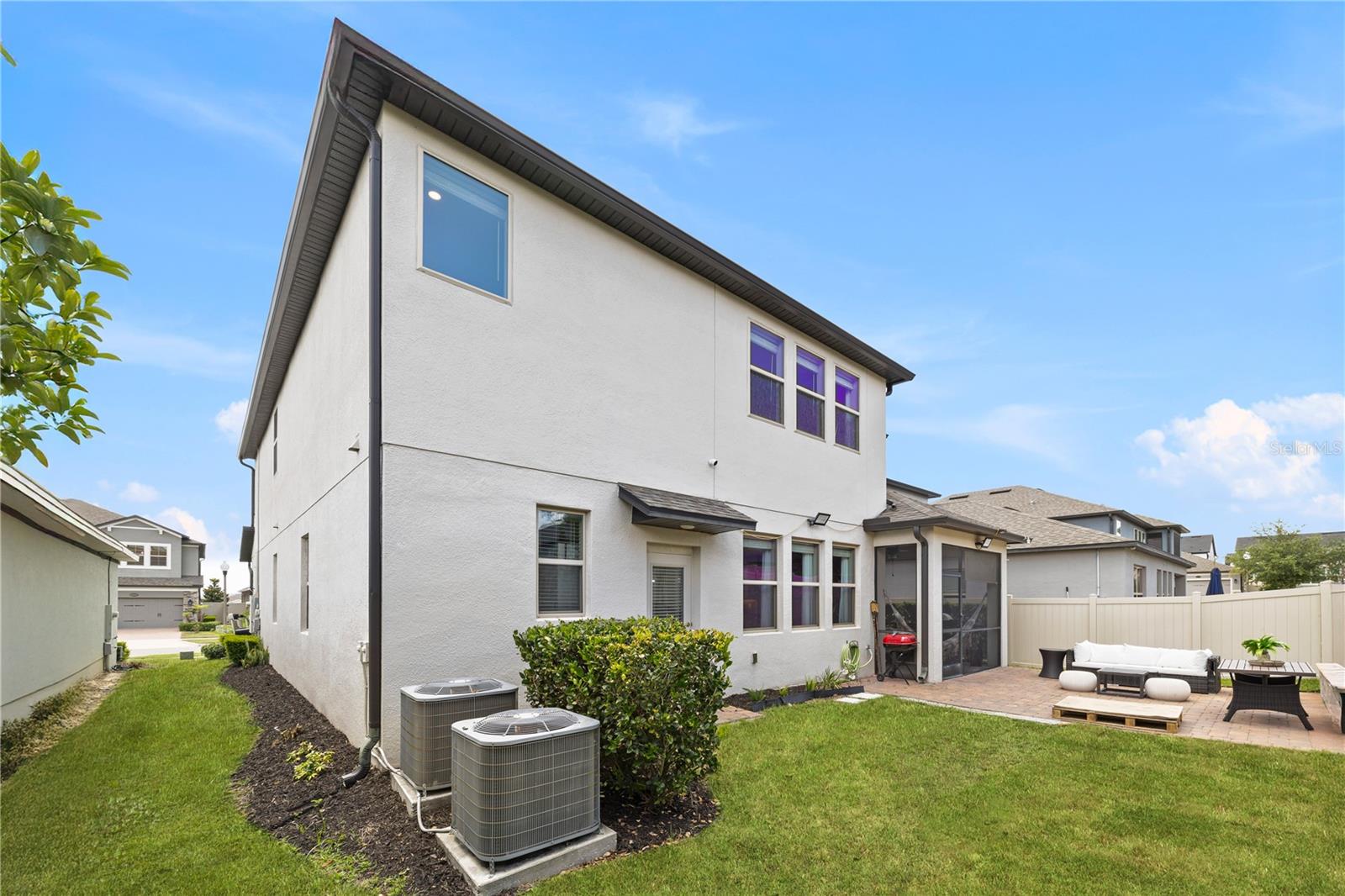 JOHNS LAKE LANDING - Residential