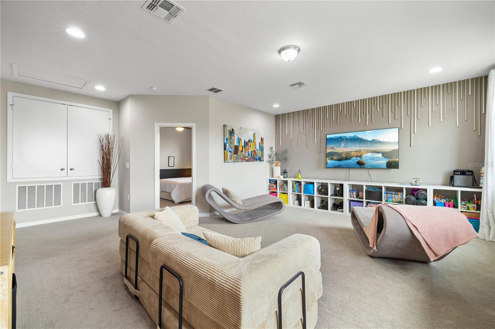 JOHNS LAKE LANDING - Residential