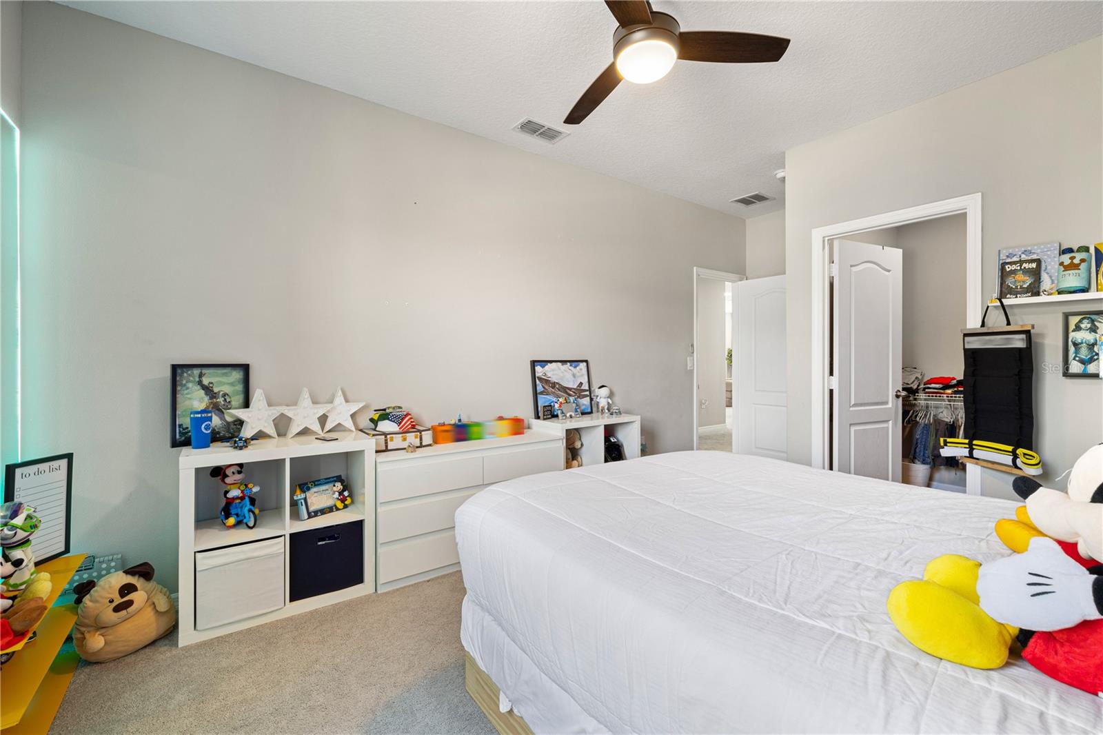 JOHNS LAKE LANDING - Residential