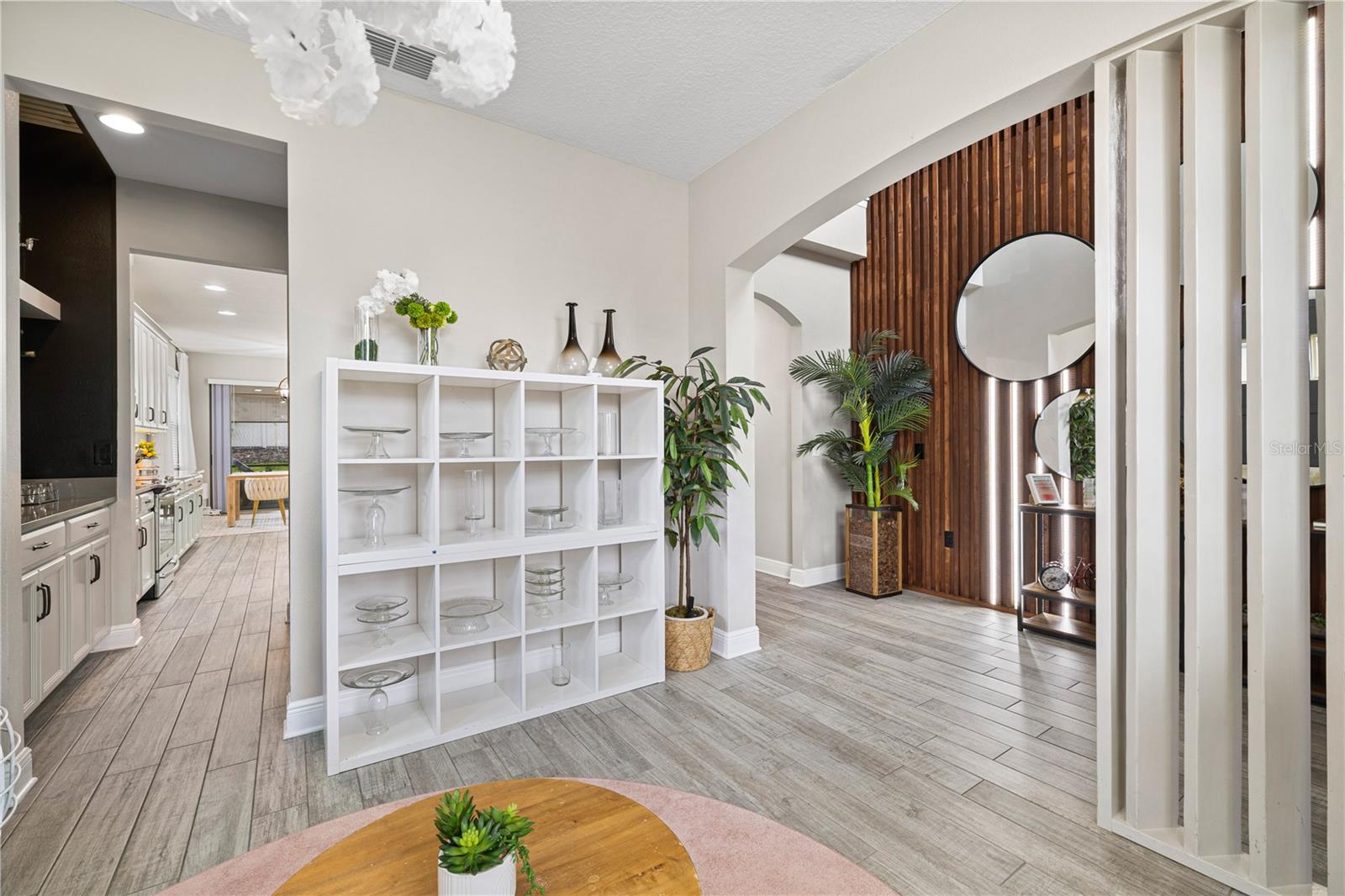 JOHNS LAKE LANDING - Residential