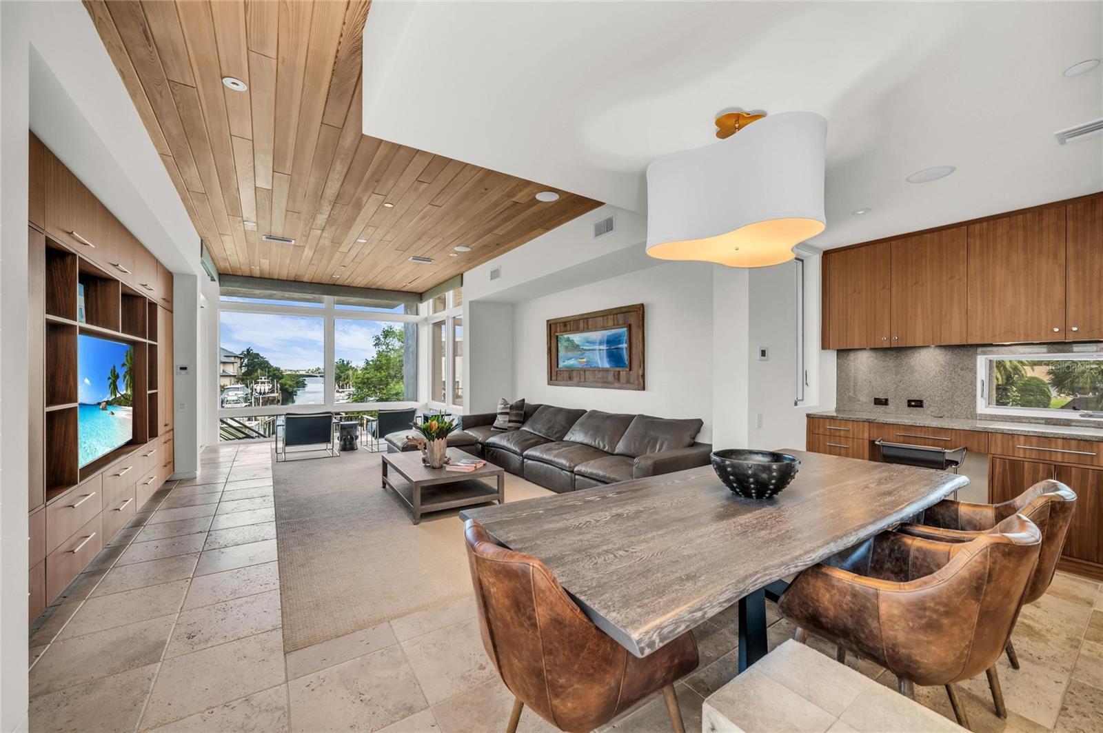 OYSTER BAY LANDINGS - Residential