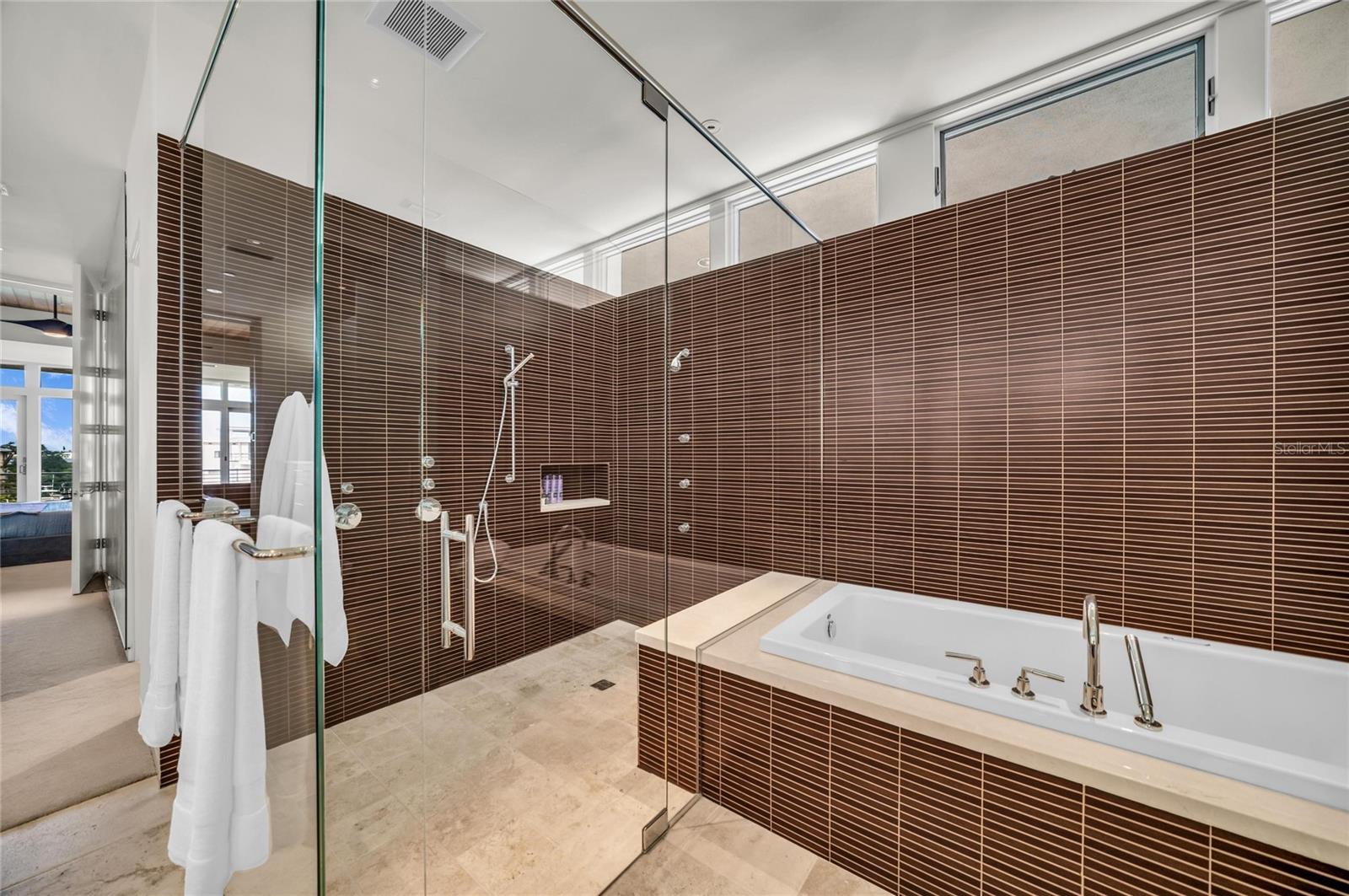 OYSTER BAY LANDINGS - Residential