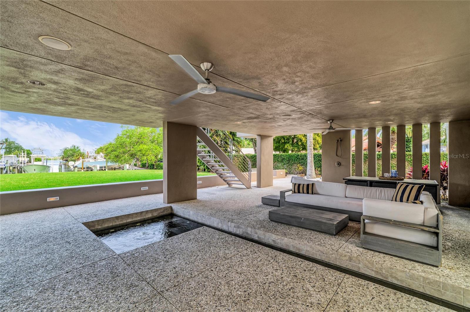 OYSTER BAY LANDINGS - Residential