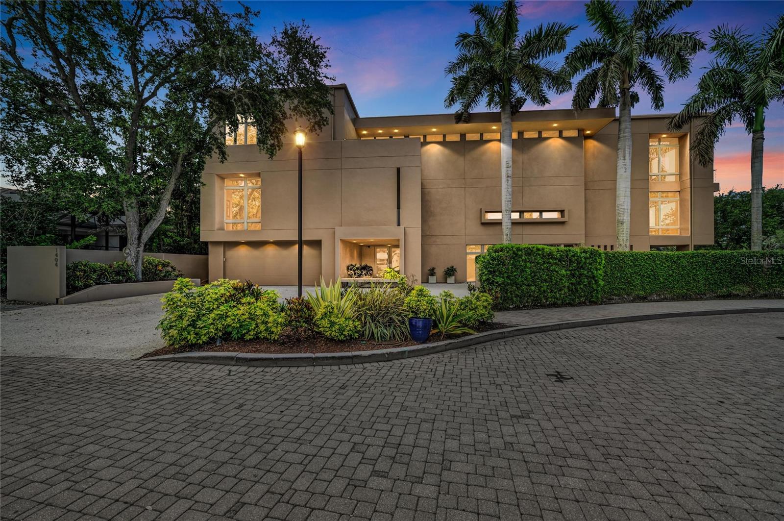 OYSTER BAY LANDINGS - Residential