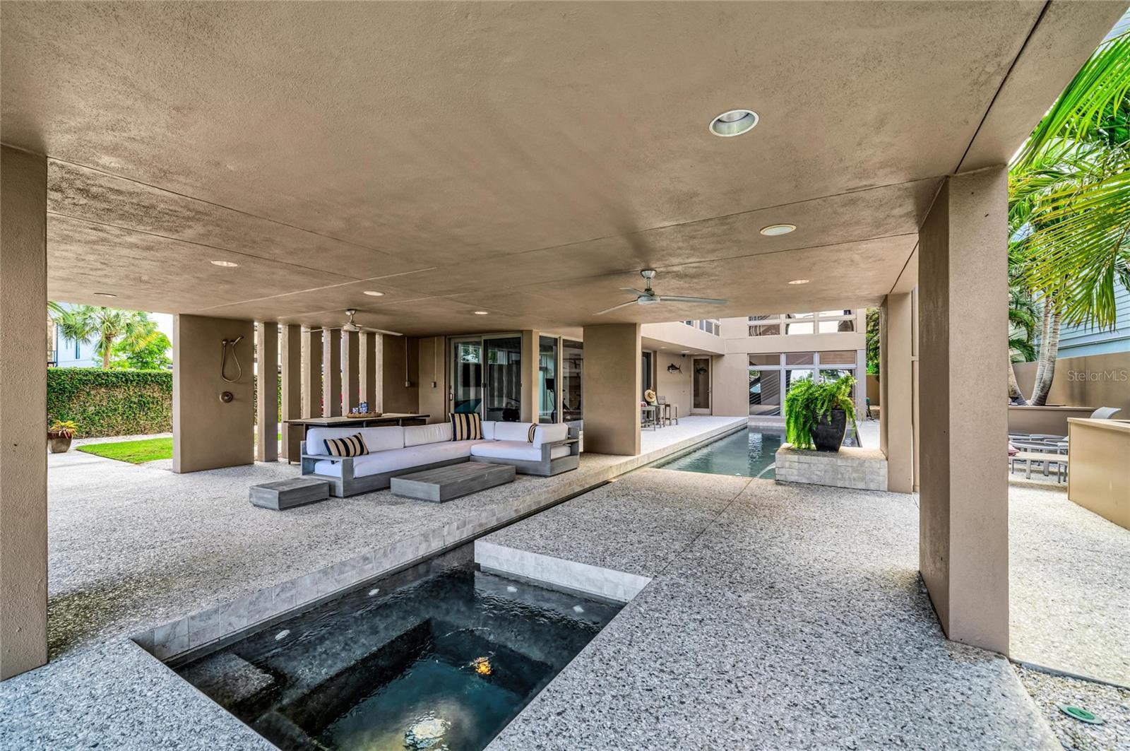 OYSTER BAY LANDINGS - Residential