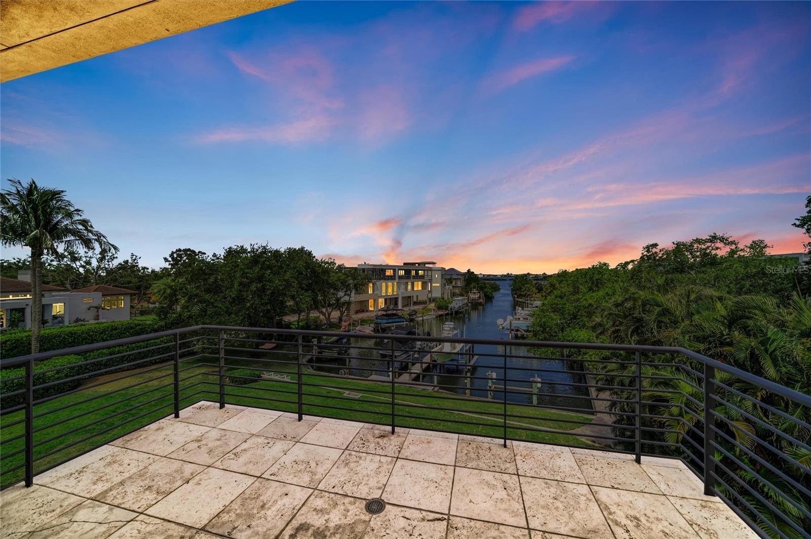 OYSTER BAY LANDINGS - Residential