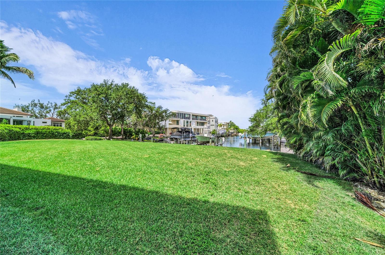 OYSTER BAY LANDINGS - Residential