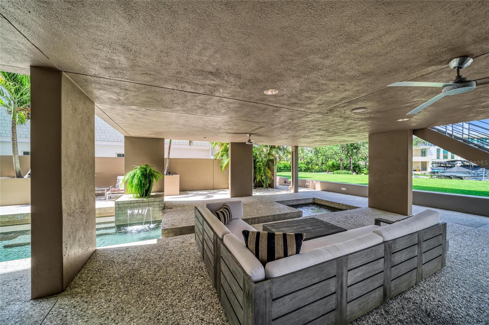 OYSTER BAY LANDINGS - Residential