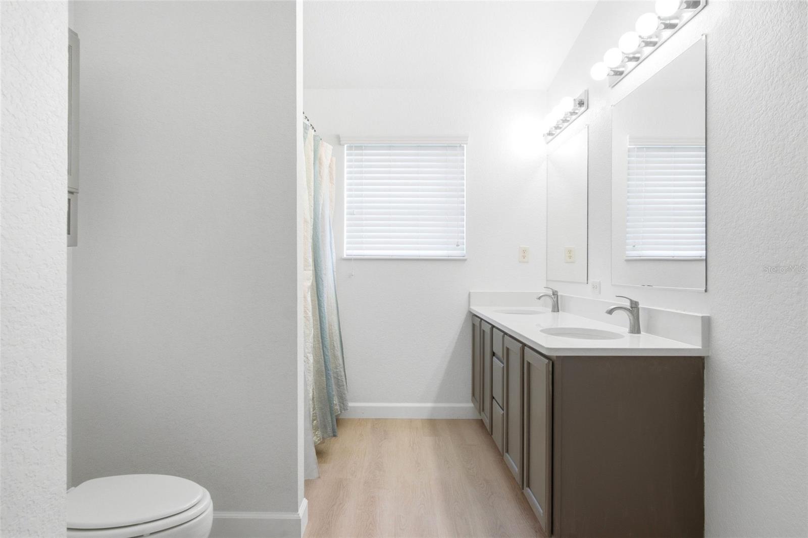 PINE HILLS - Residential