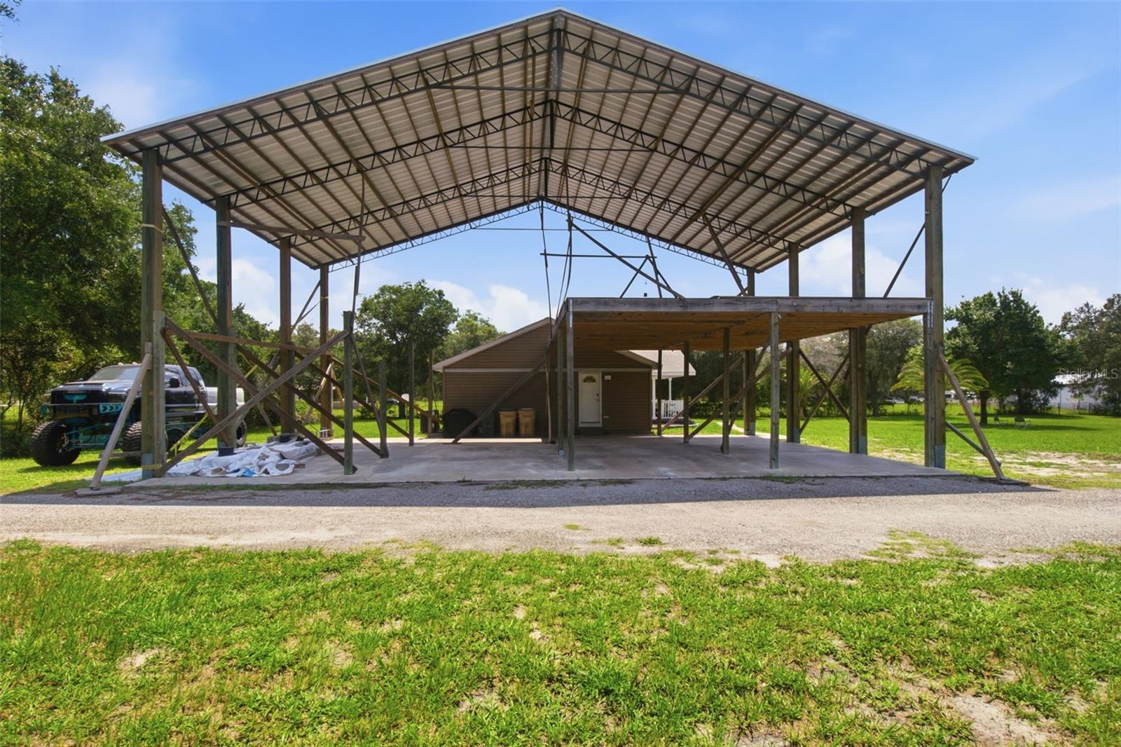 PINE HILLS - Residential