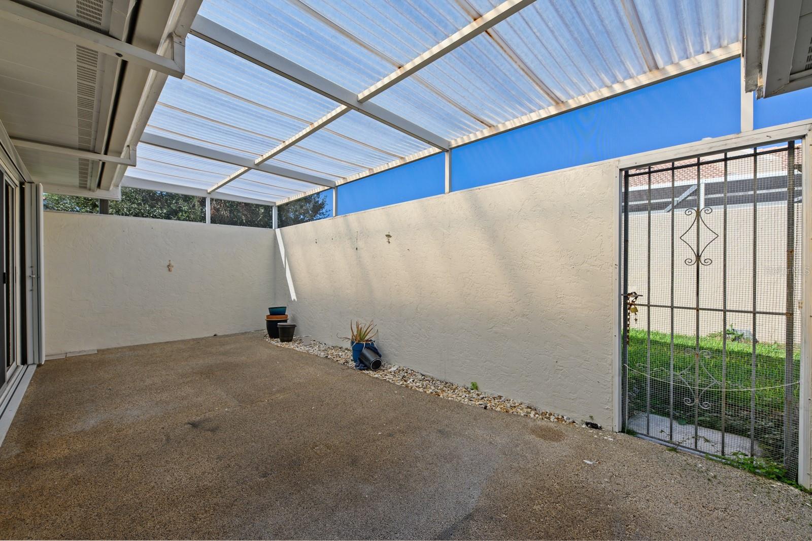 GARDEN LAKES COURTYARD - Residential