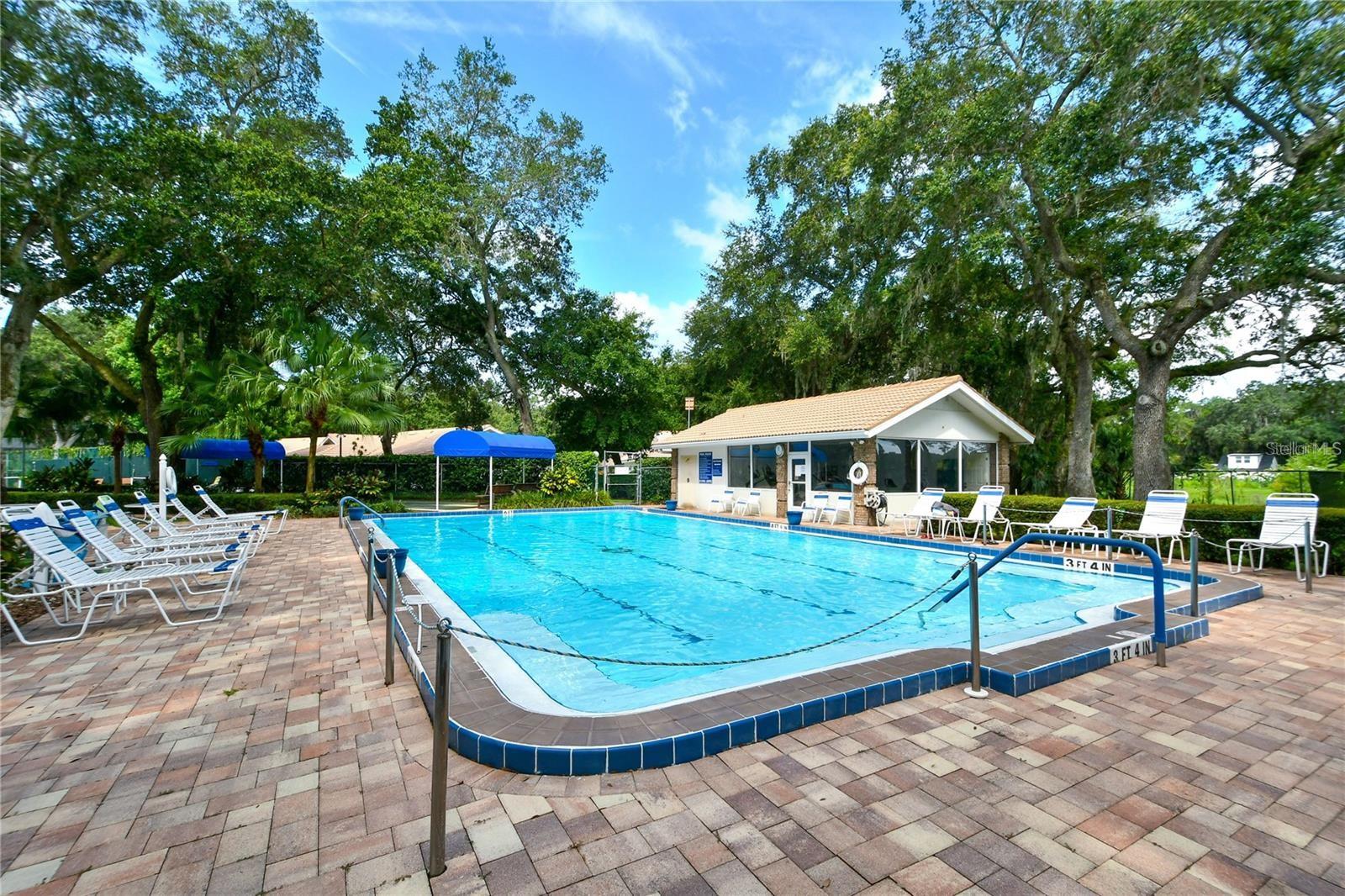 GARDEN LAKES COURTYARD - Residential