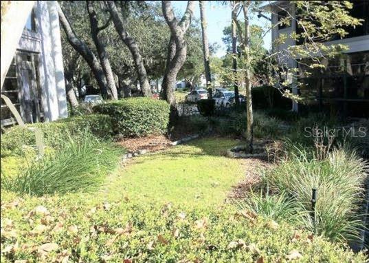 LAKEVIEW CONDO 04 - Residential Lease