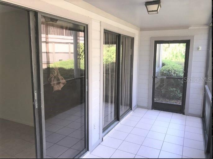 LAKEVIEW CONDO 04 - Residential Lease