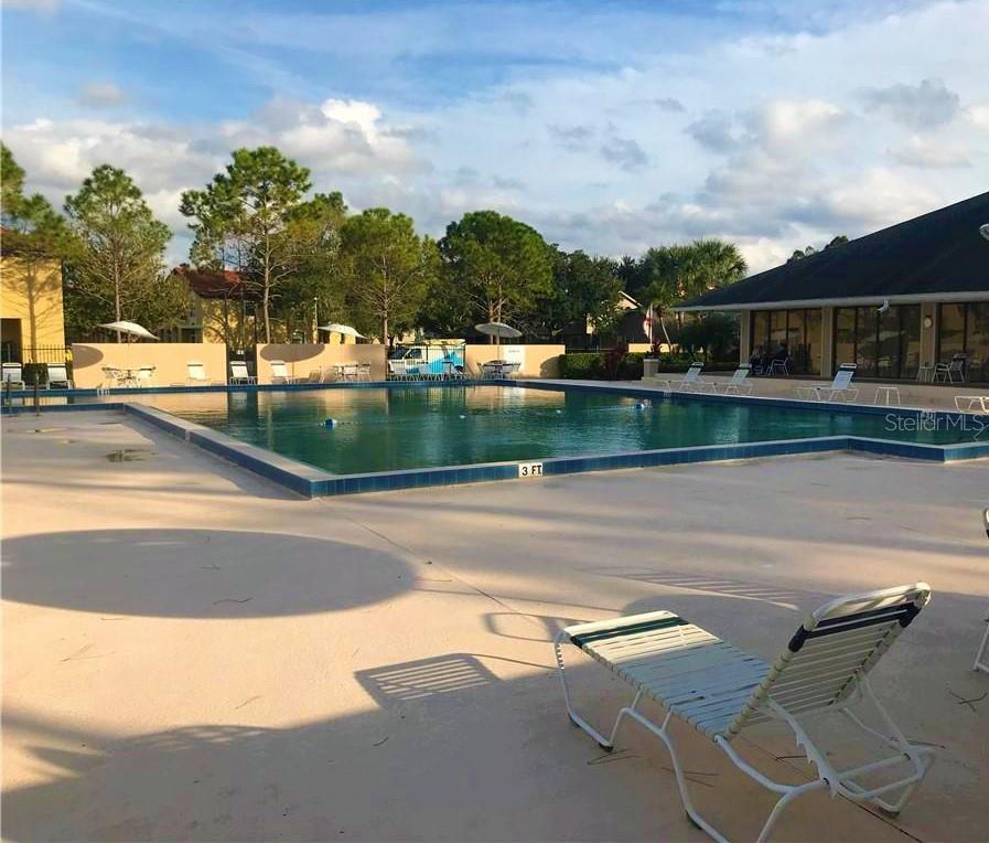 LAKEVIEW CONDO 04 - Residential Lease