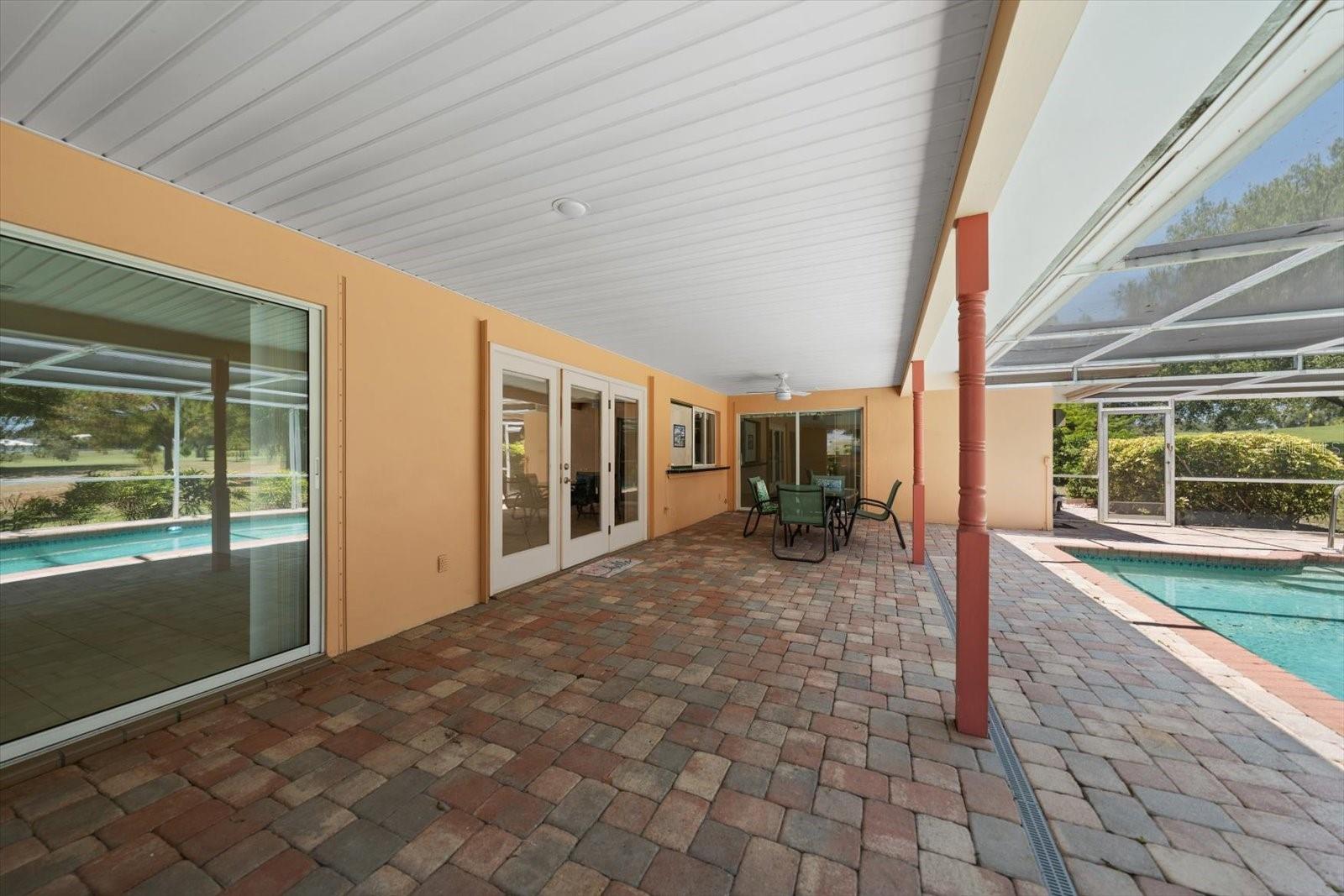 FAIRWAY MANOR - Residential