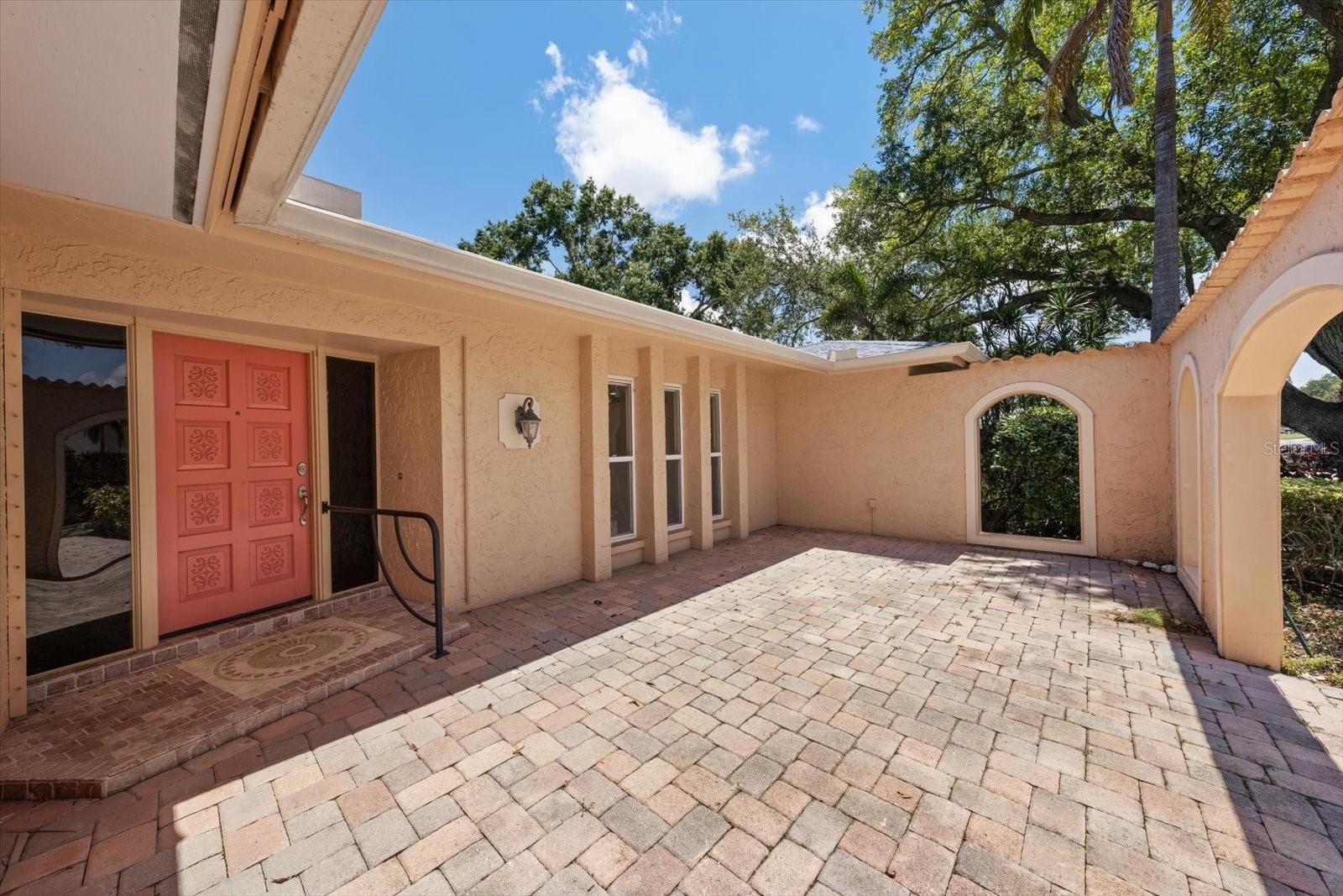 FAIRWAY MANOR - Residential