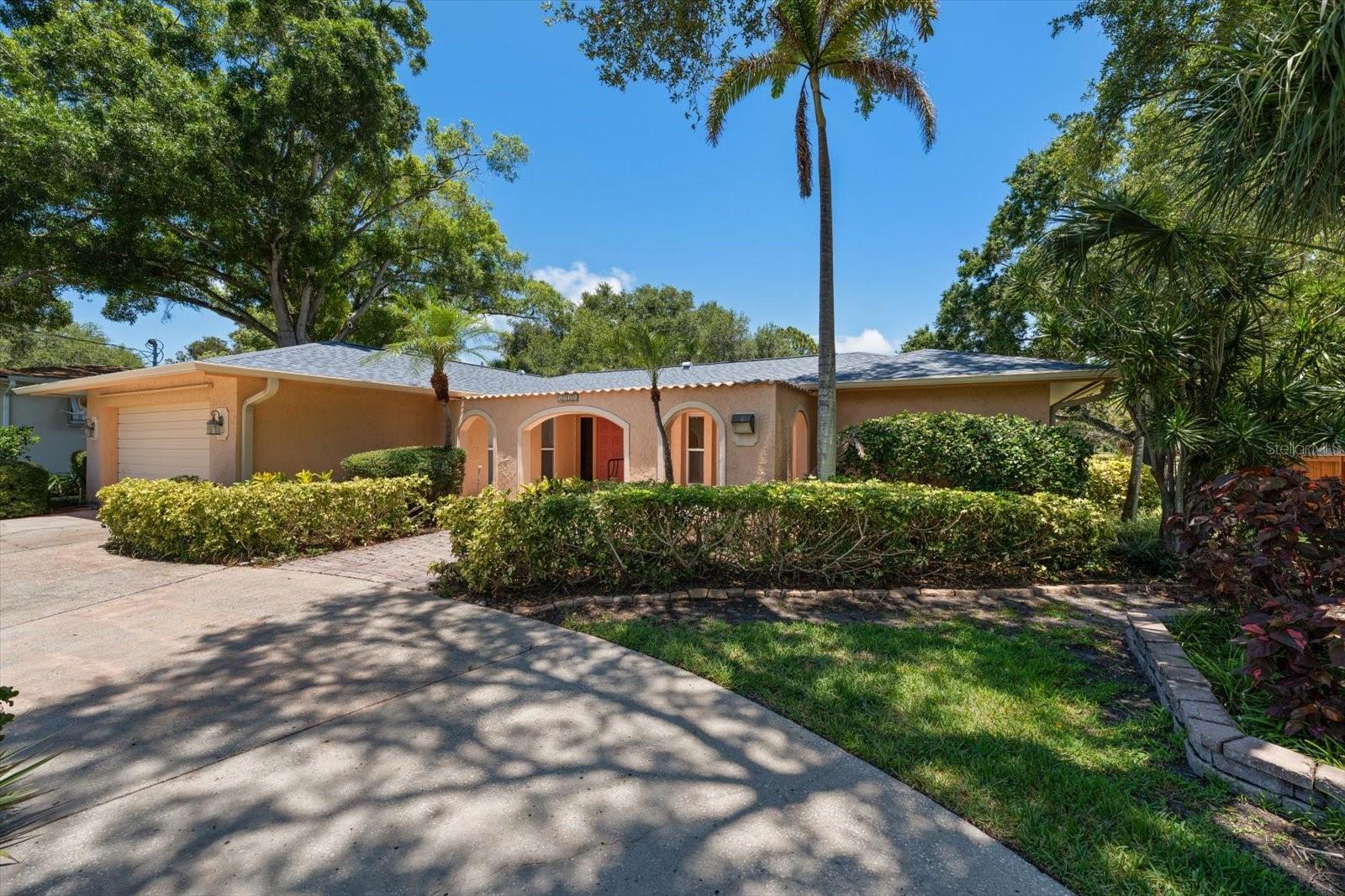 FAIRWAY MANOR - Residential