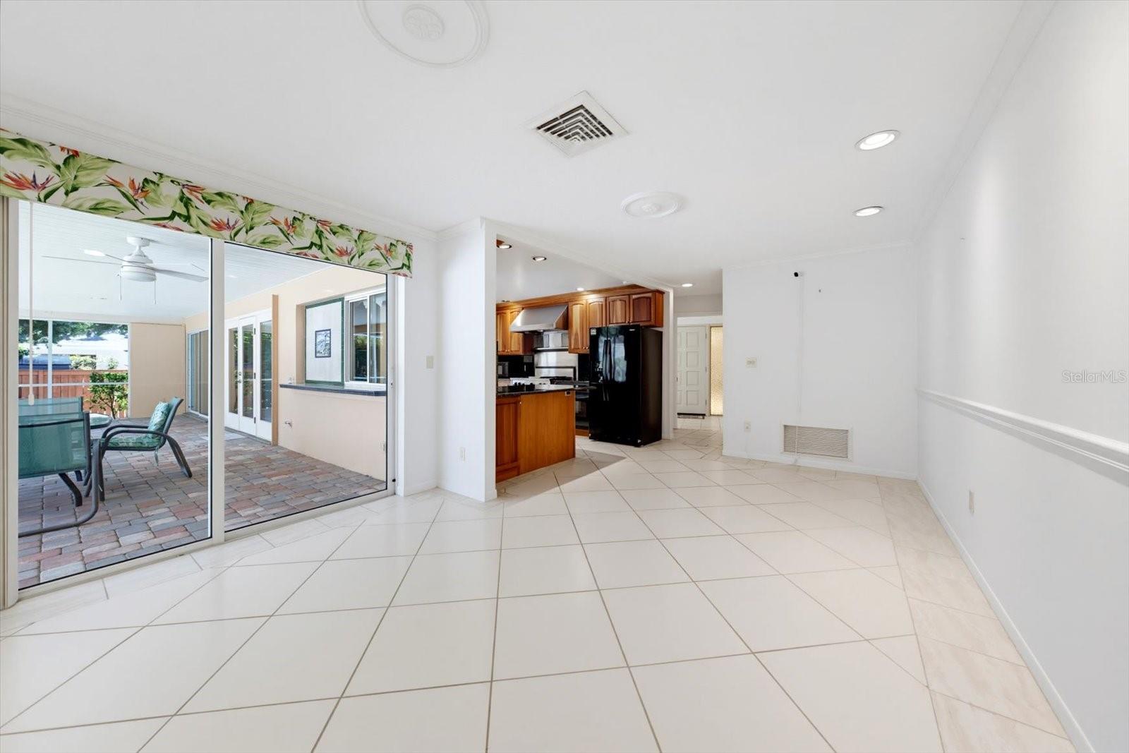 FAIRWAY MANOR - Residential