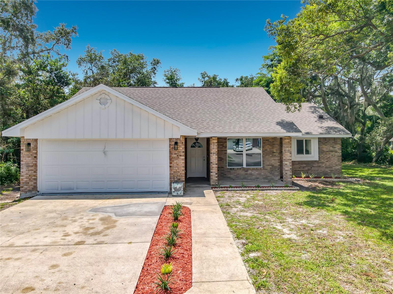 DELTONA LAKES REP BLK 1849 UNIT 72 - Residential