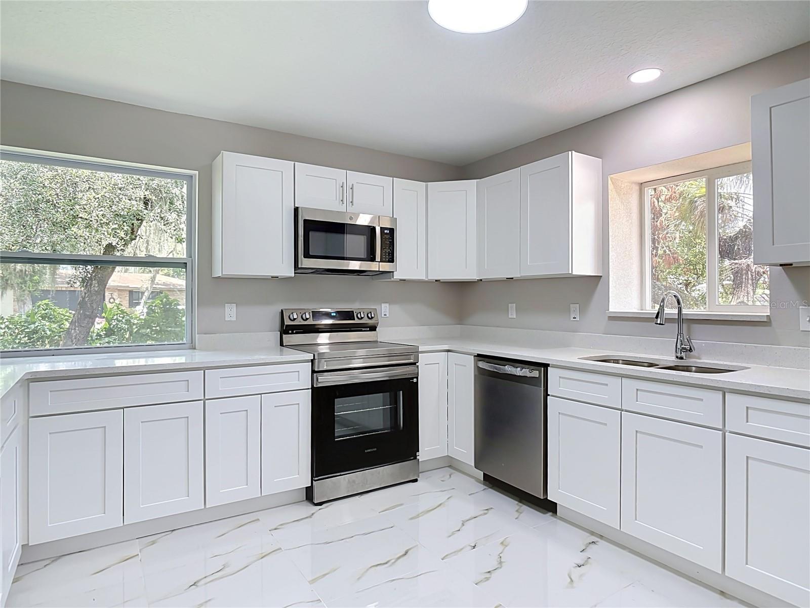 DELTONA LAKES REP BLK 1849 UNIT 72 - Residential