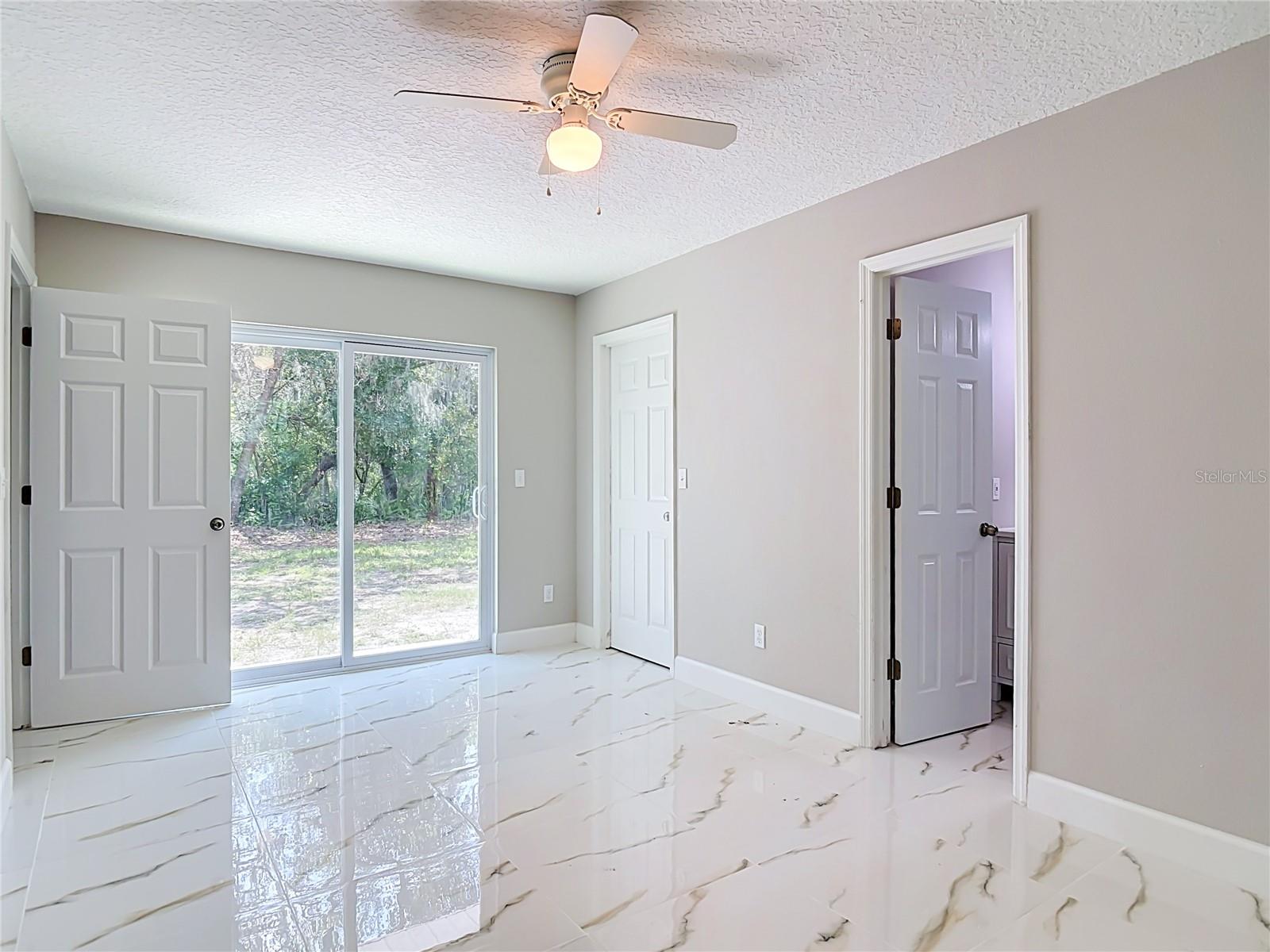 DELTONA LAKES REP BLK 1849 UNIT 72 - Residential