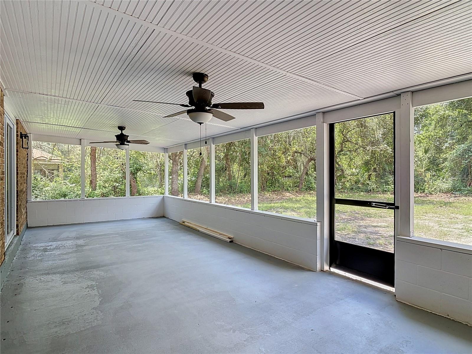DELTONA LAKES REP BLK 1849 UNIT 72 - Residential