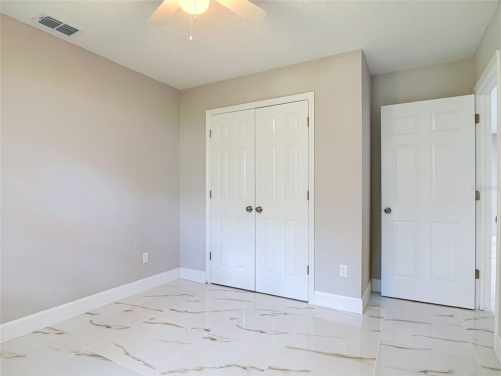 DELTONA LAKES REP BLK 1849 UNIT 72 - Residential