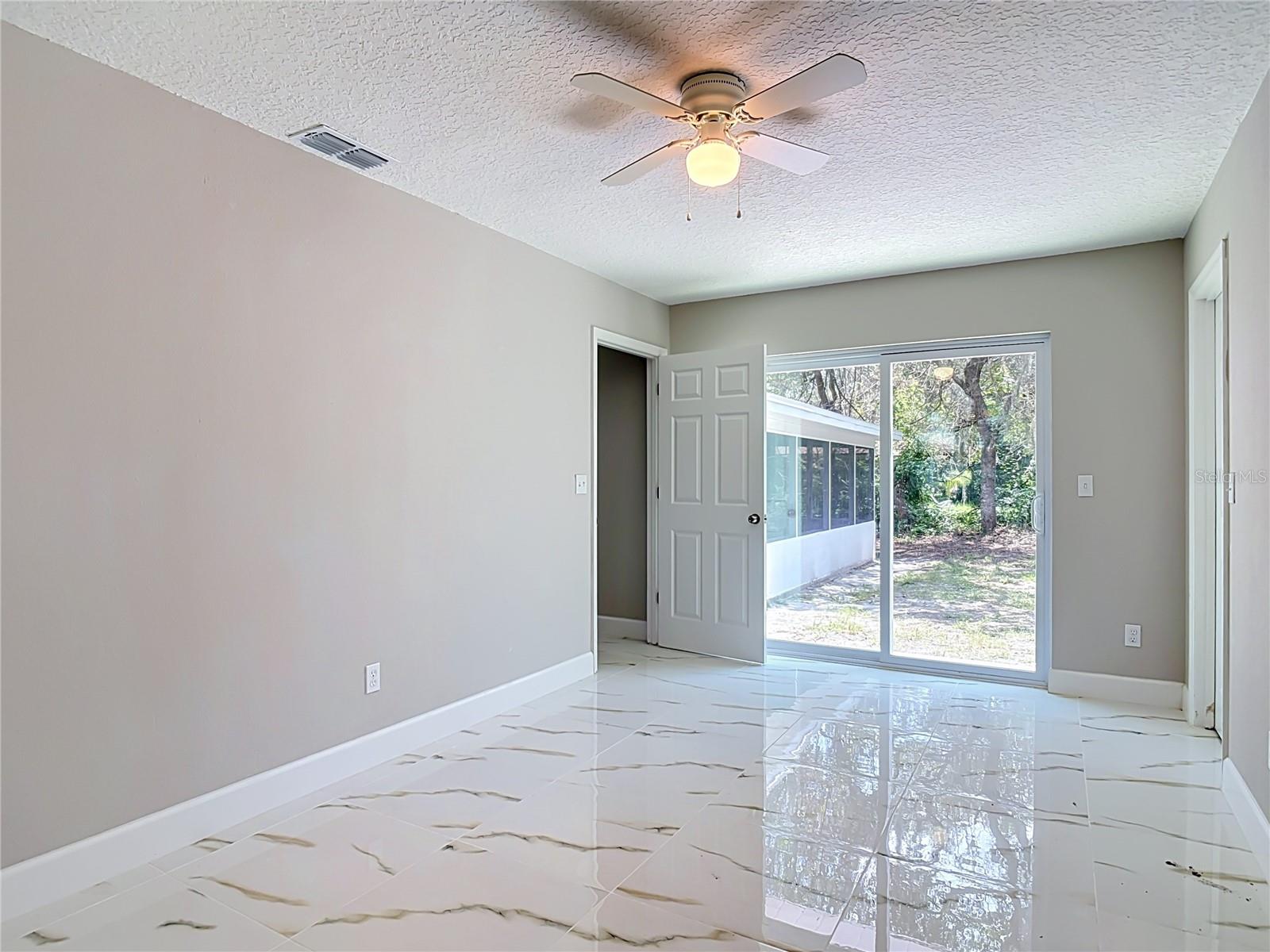 DELTONA LAKES REP BLK 1849 UNIT 72 - Residential